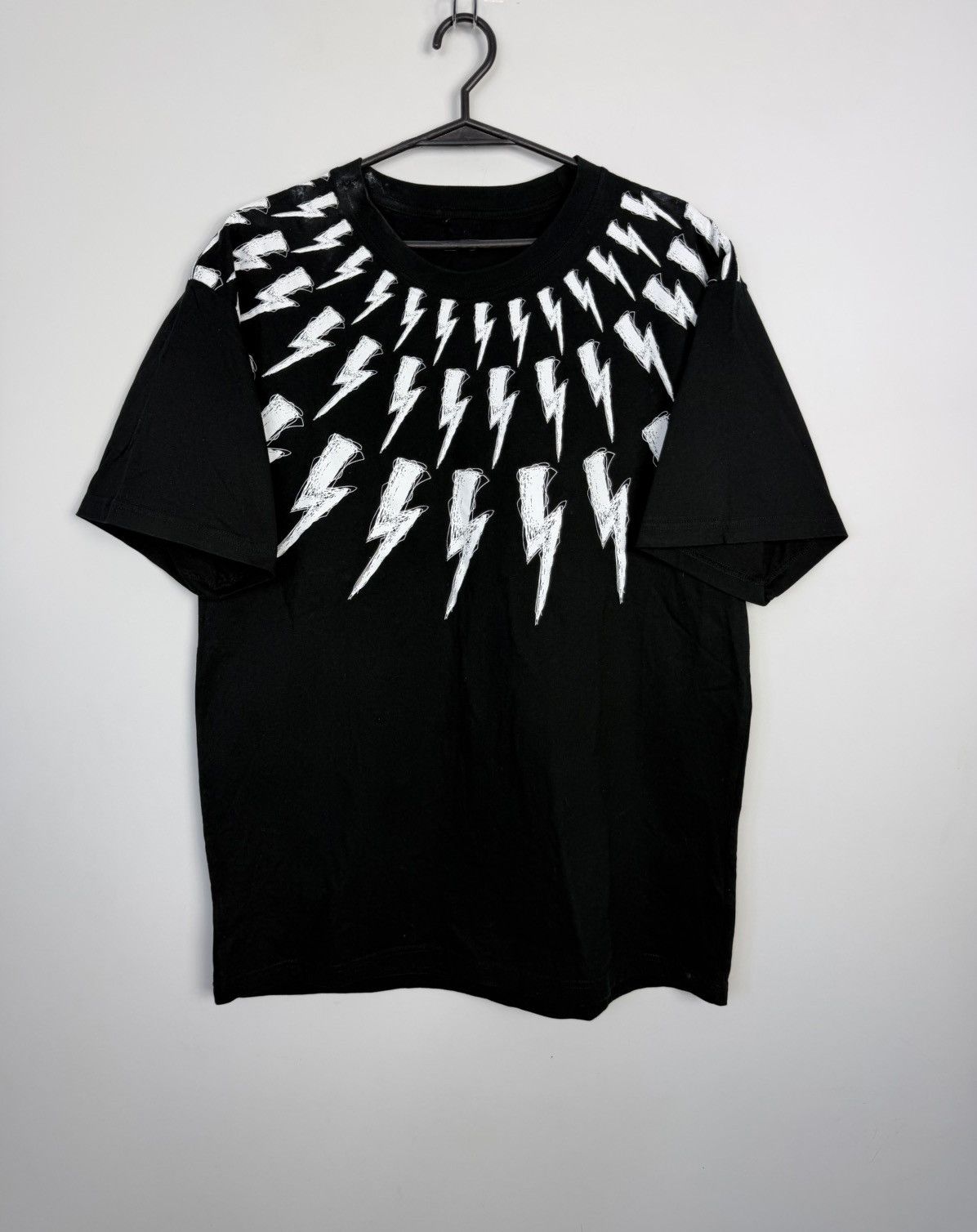 Neil Barrett Neil Barrett Thunderbolt Print T-shirt Size US L / EU 52-54 / 3 - 1 Thumbnail
