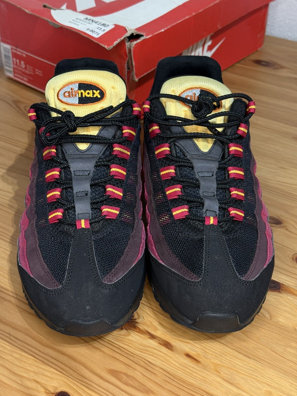 Nike Nike Air Max 95 Black Tuscan Rust Laser Orange Size US 11.5 / EU 44-45 - 2 Thumbnail