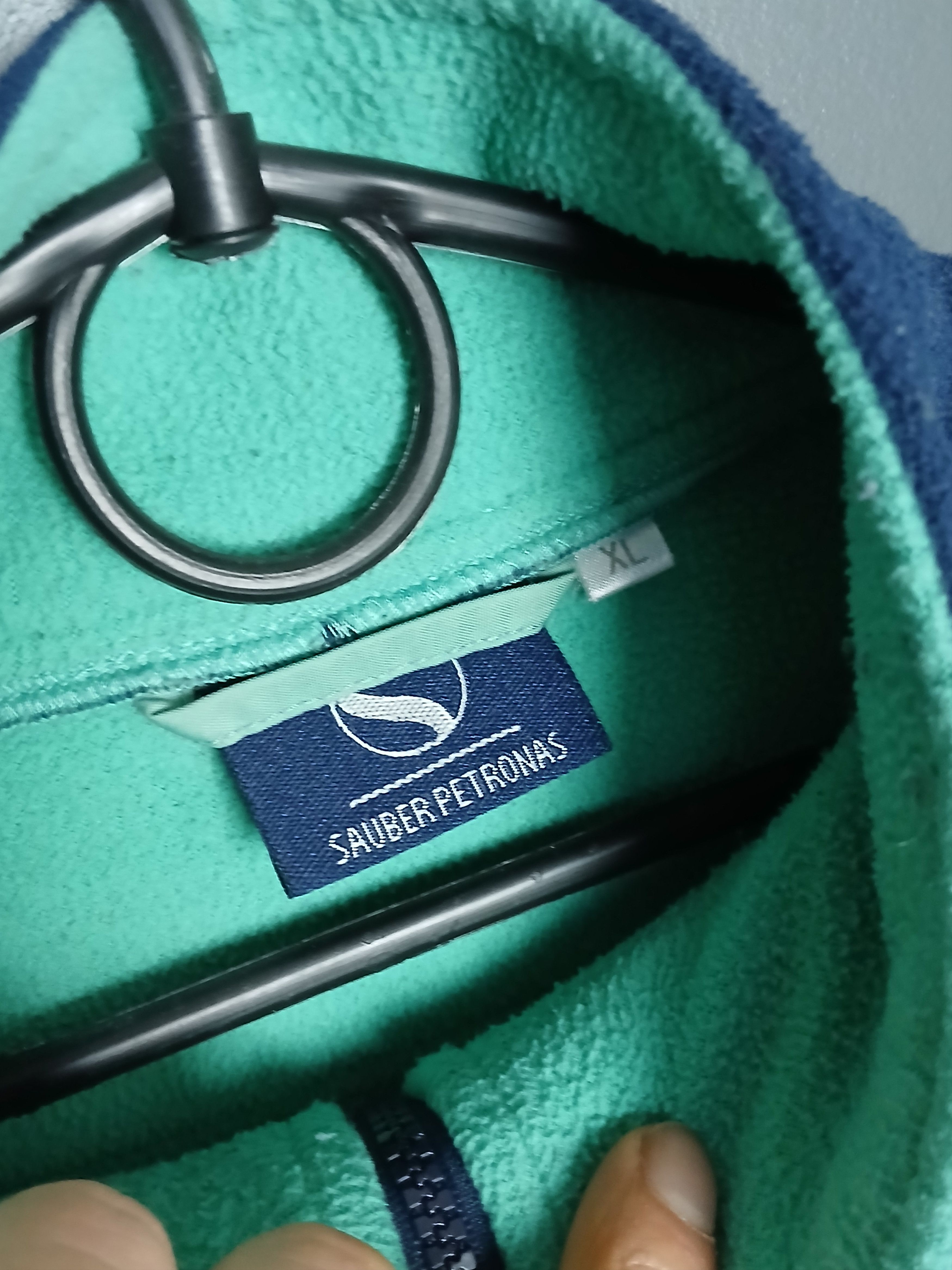 Formula 1 × Red Bull Red Bull Sauber Petronas F1 Racing Fleece Sweatshirt Size US XL / EU 56 / 4 - 9 Thumbnail