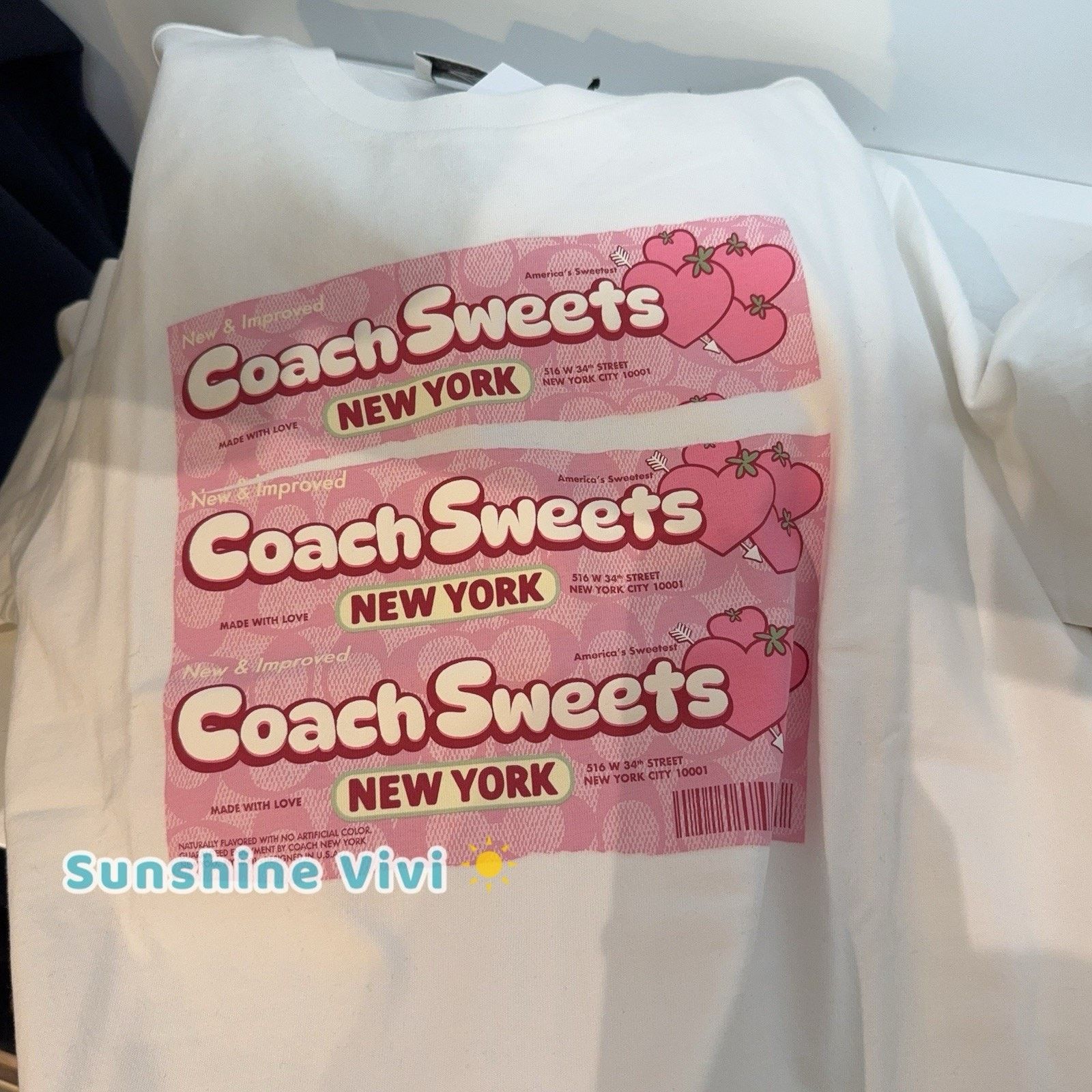 Strawberry NWT Coach Woman Sweets Classic T-Shirt Vintage Ivory CDM74 Size M / US 6-8 / IT 42-44 - 3 Thumbnail
