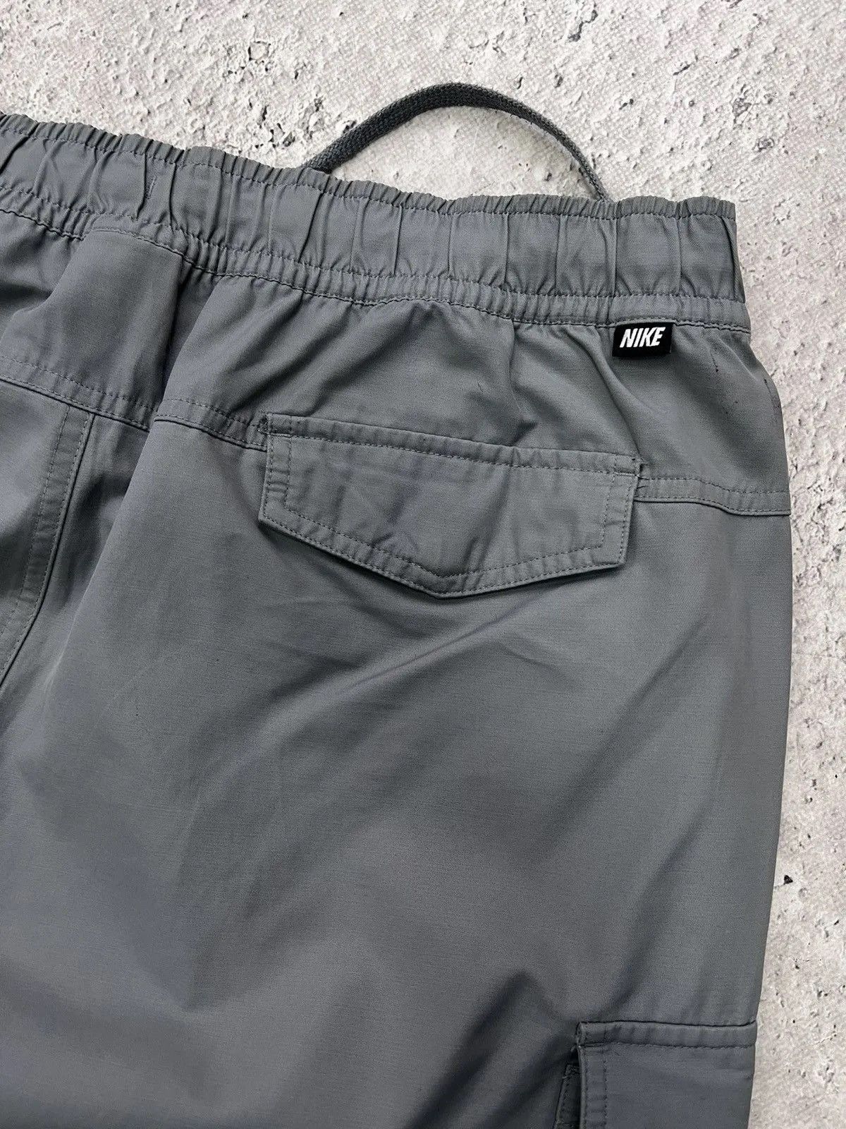Nike Nike drill cargo pants y2k nylon swoosh y2k Size US 35 - 13 Thumbnail