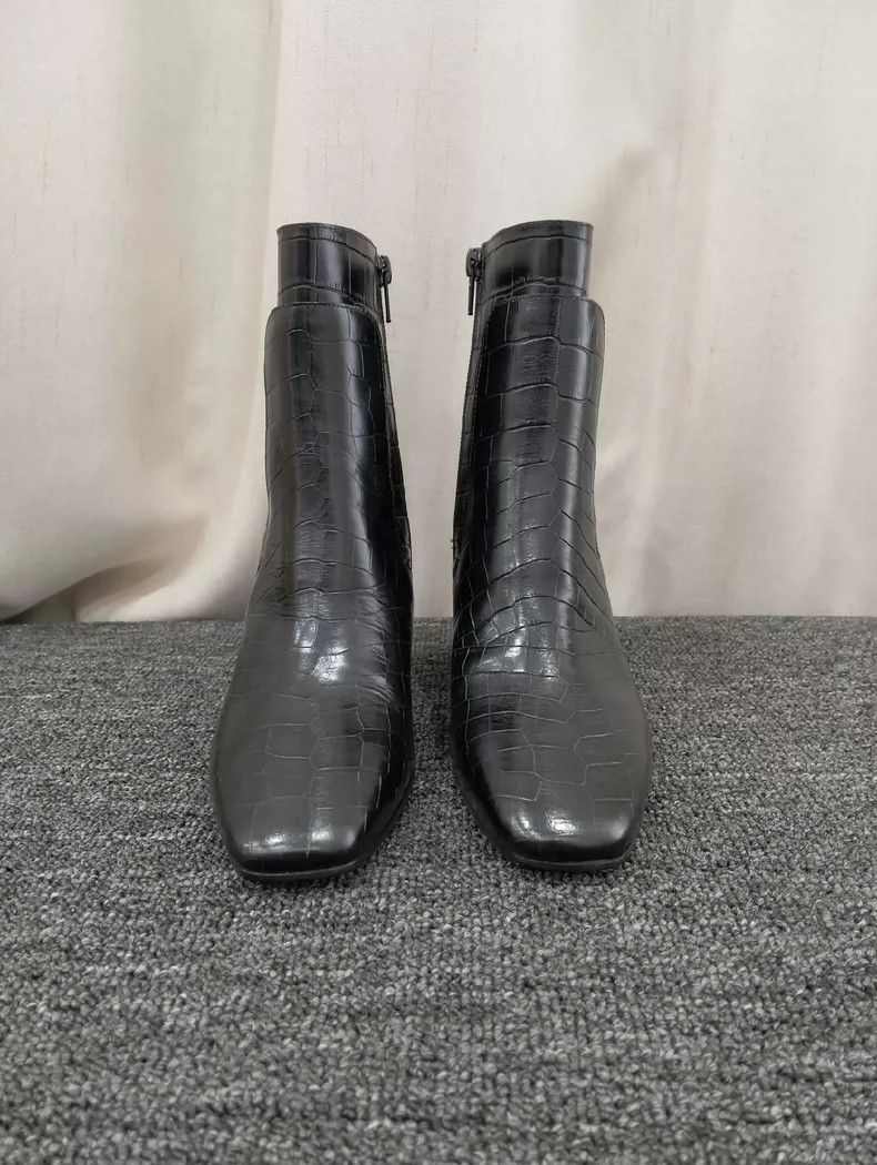 Givenchy Givenchy Ladies' Heel Short Boots Size 35 Size US 4.5 / IT 34.5 - 2 Thumbnail
