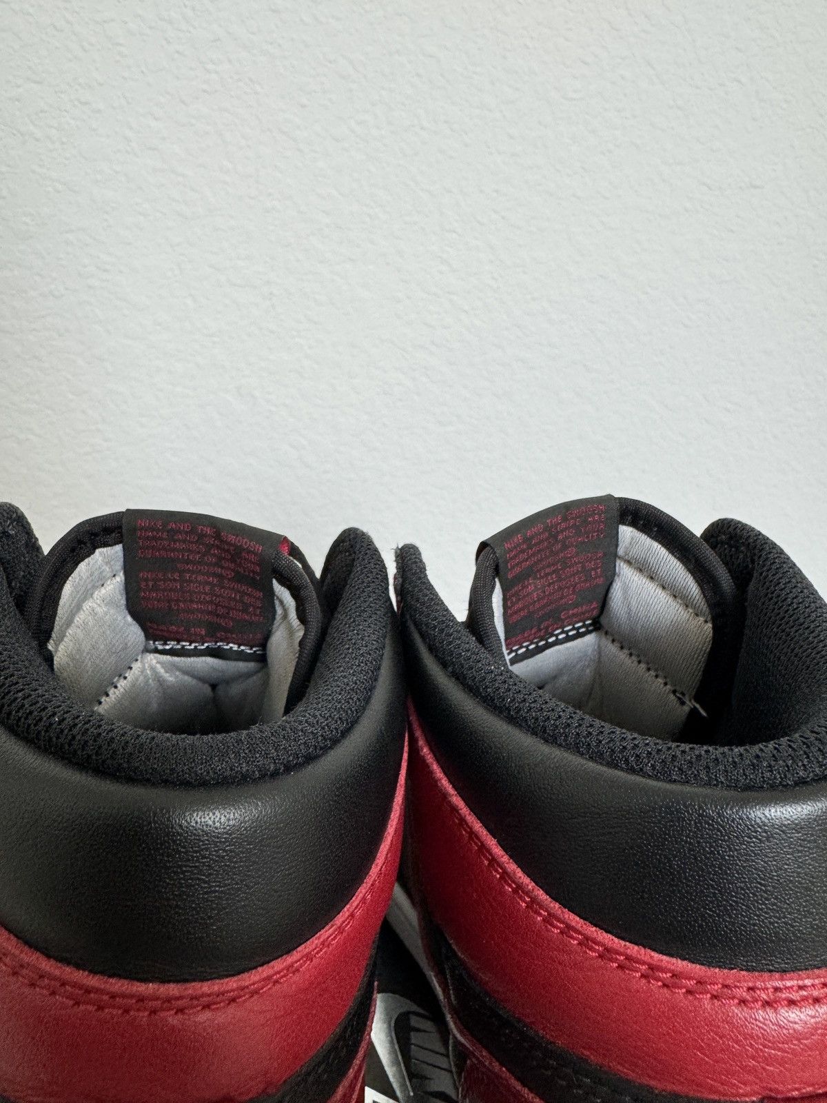 Jordan Brand × Nike Jordan 1 Banned Size US 10.5 / EU 43-44 - 8 Thumbnail
