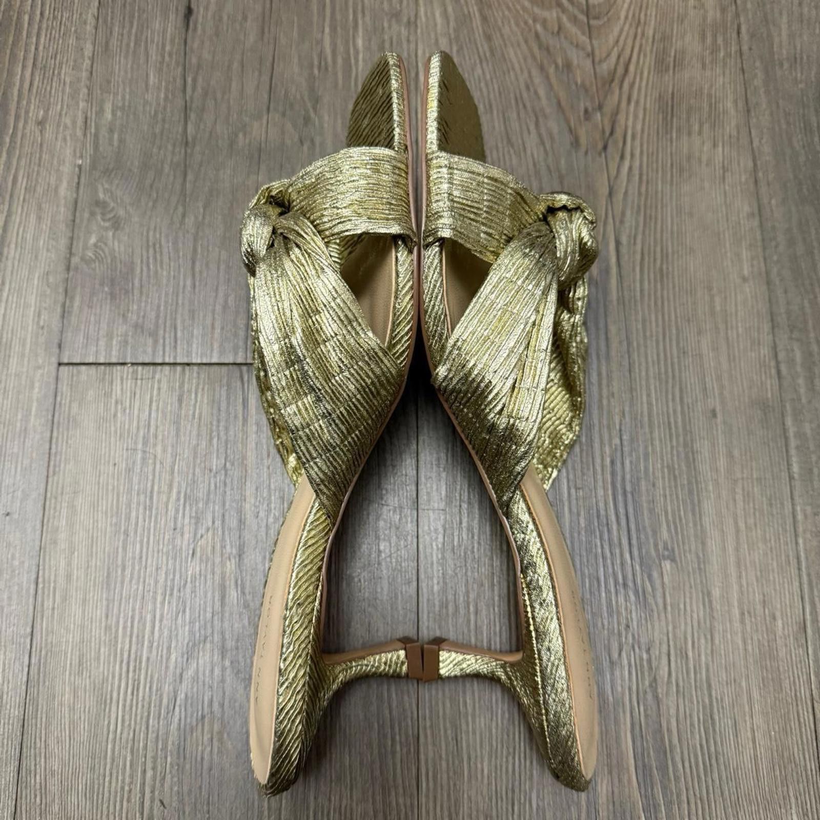 Ann Taylor Ann Taylor Glamour Coquette Y2K Gold Metallic Kitten Heel Size US 8.5 / IT 38.5 - 4 Thumbnail