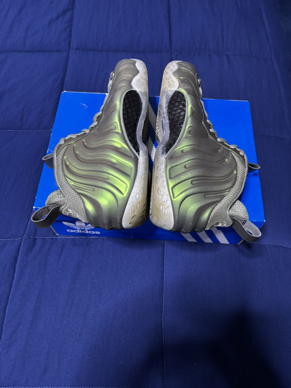 Nike Nike Air Foamposite One Shine 2017 Size 7.5M/9W Size US 7.5 / EU 40-41 - 3 Thumbnail