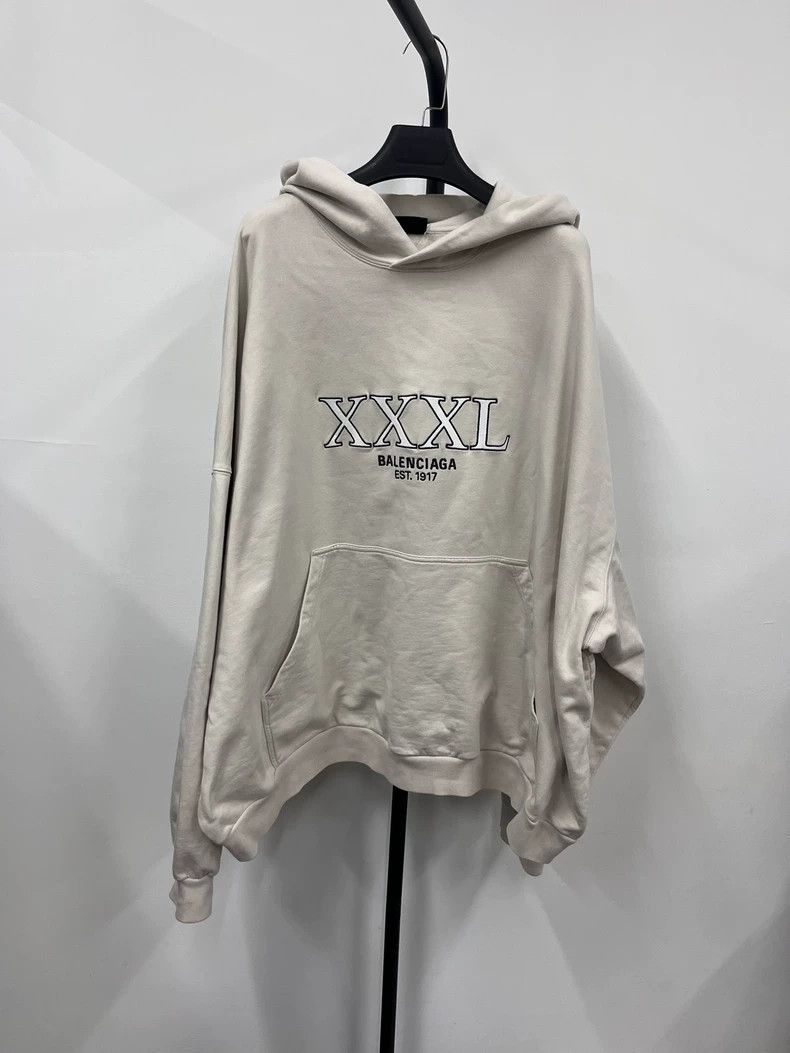 Balenciaga Balenciaga size 1 Embroidered logo hoodie sweatshirt Size US S / EU 44-46 / 1 - 1 Thumbnail