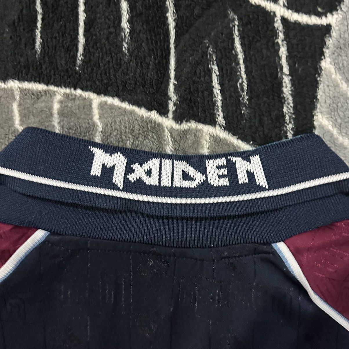 Iron Maiden West Ham United 1999 Iron Maiden Home Jersey Size US M / EU 48-50 / 2 - 9 Thumbnail