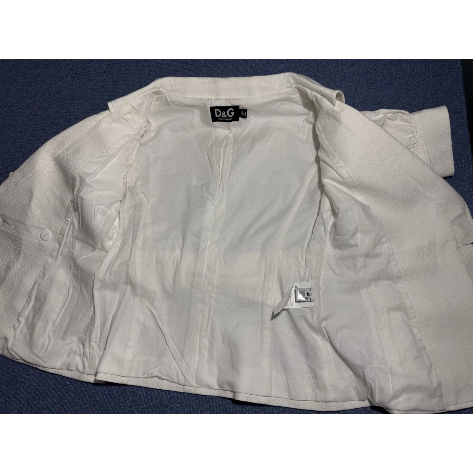 Dolce & Gabbana Dolce & Gabbana Short Blazer White Pearl Button Size 40 Mint Size S / US 4 / IT 40 - 15 Thumbnail