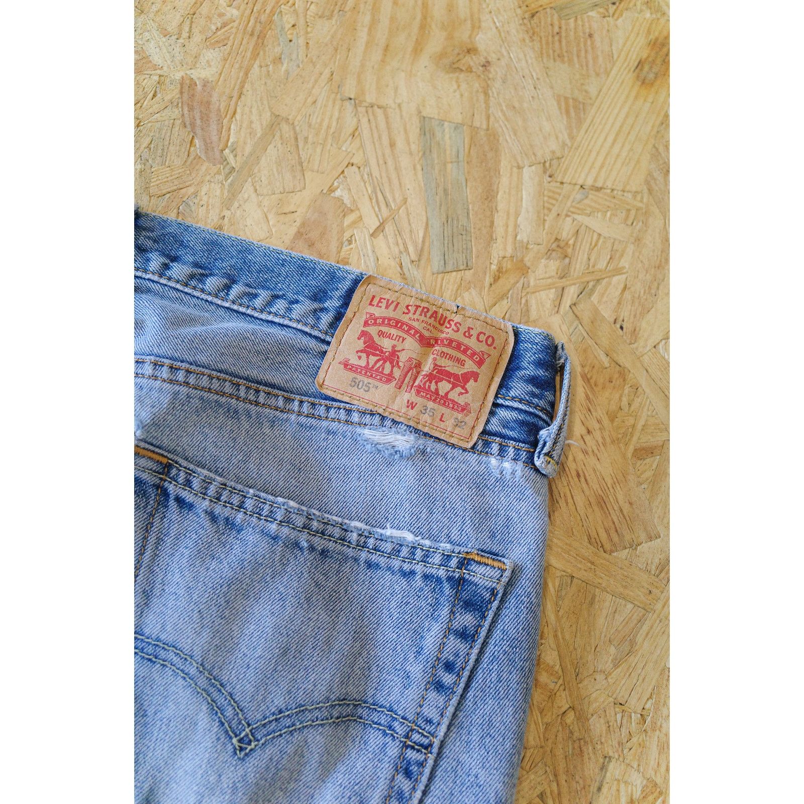 Levi's Levi's Levi Strauss 505 Regular Distressed, Denim - W35 L32 Size US 35 - 11 Thumbnail