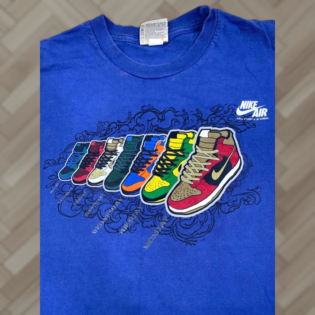 Nike VINTAGE Nike Sportswear High Top Dunks Promo Shirt XL Blue Logo T-Shirt Men Short Sleeve Crew Neck Retro Y2K Sports 90s Distress Nike Air Size US XL / EU 56 / 4 - 1 Thumbnail