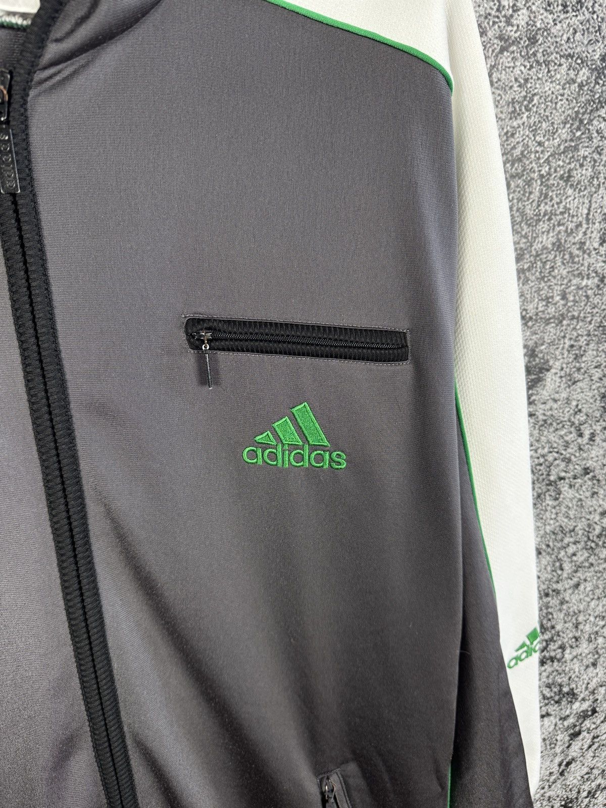 Adidas Adidas Vintage Hoodie Full Zip Jacket Big Logo Retro Size M Size US M / EU 48-50 / 2 - 7 Thumbnail