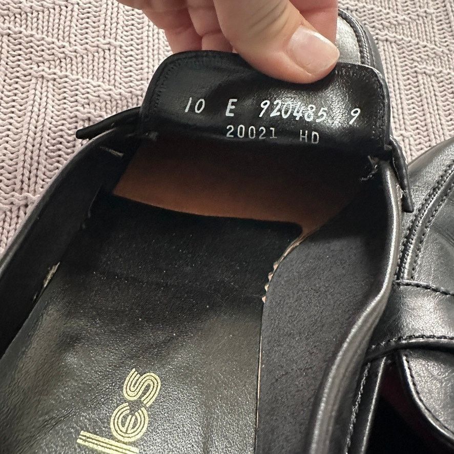 Florsheim Vintage Florsheim Flexibles black leather tassel loafers Size US 10 / EU 43 - 8 Thumbnail
