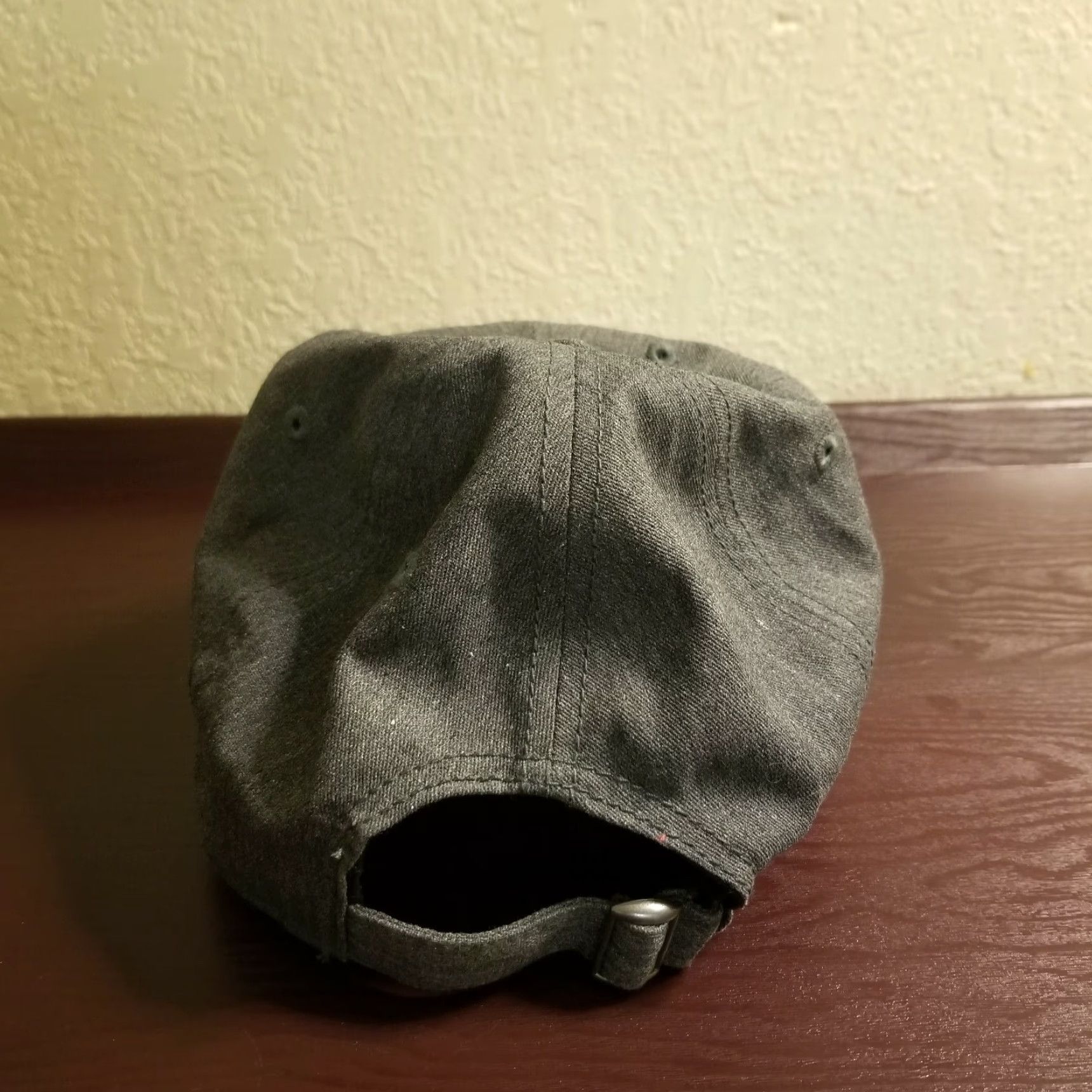 Vintage Licensed Harry Potter Hogwarts Adjustable Dad Cap Hat Adult Mens One Size Gray Cap Size ONE SIZE - 3 Thumbnail