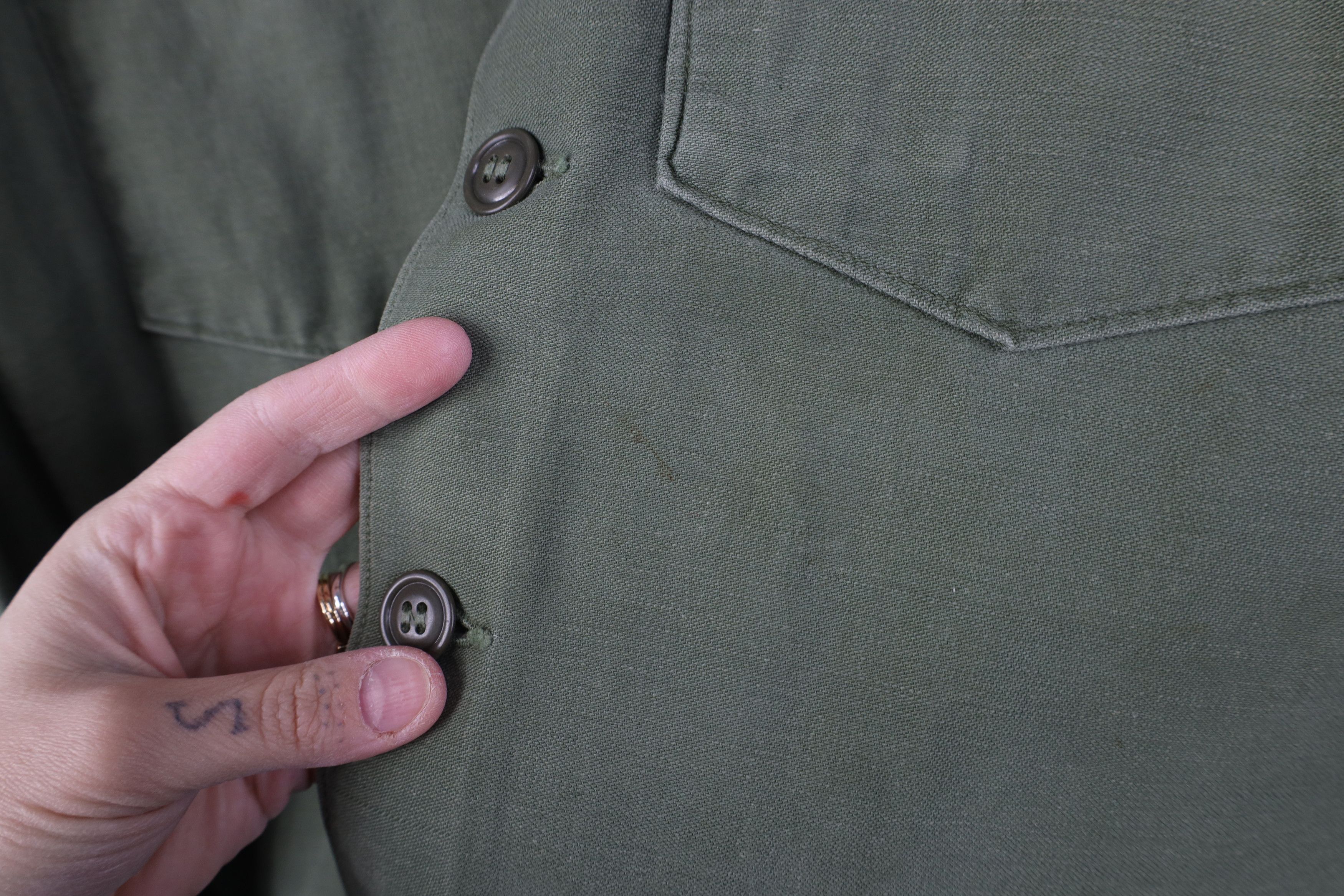Vintage Vintage 60s 70s Vietnam War USGI Field Army Button Shirt USA Size US M / EU 48-50 / 2 - 6 Thumbnail