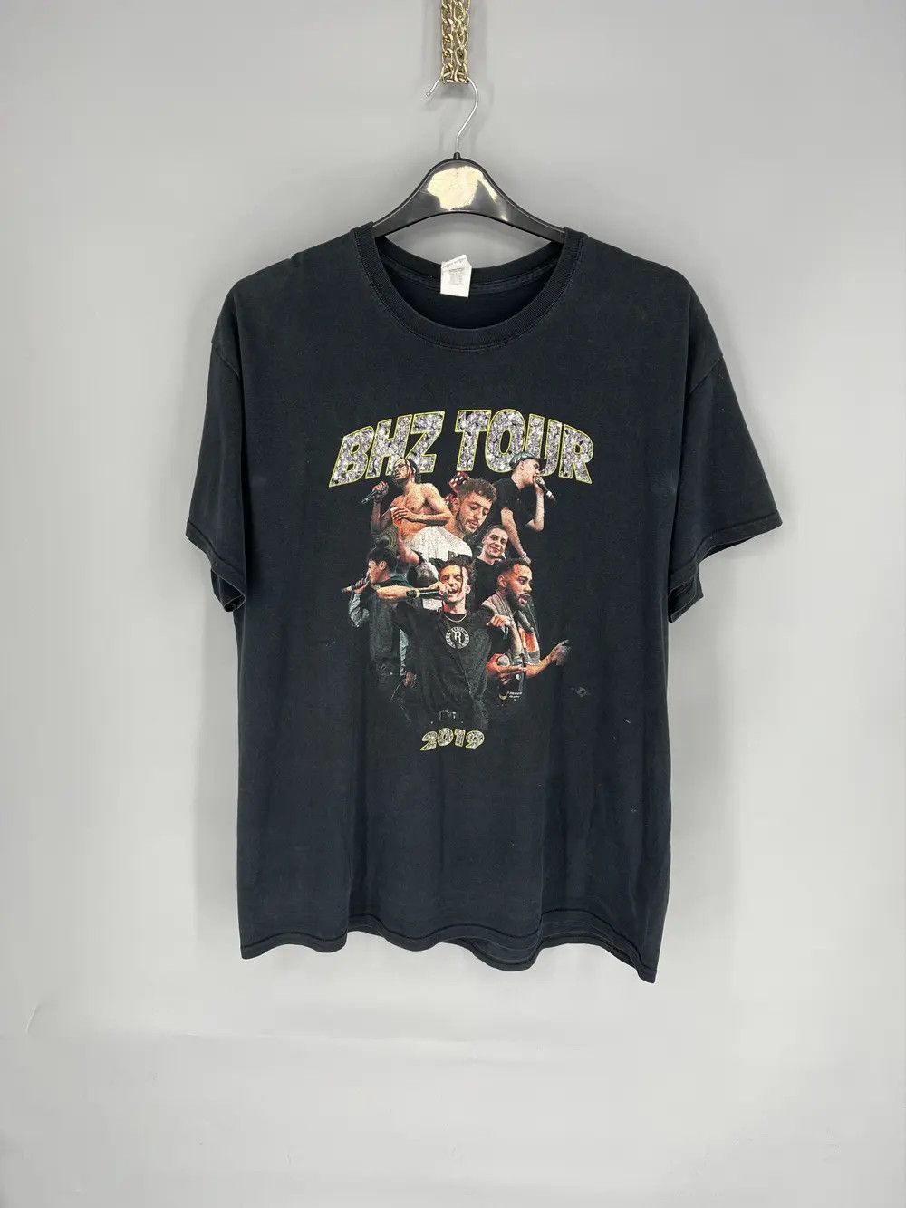 Band Tees × Rap Tees Vintage Tshirt Y2K Bananahaze "BHZ" Tour 2019 Size US L / EU 52-54 / 3 - 1 Thumbnail