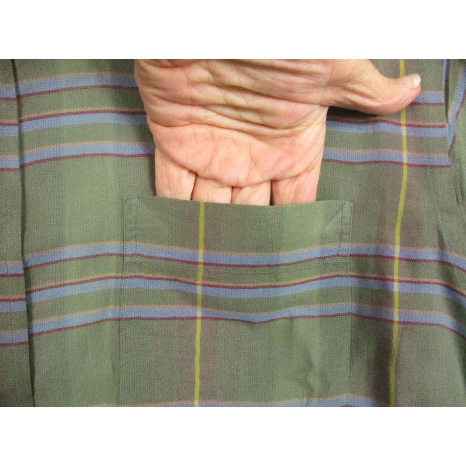 Brooks Brothers Brooks Brothers Shirt Mens Large Green Plaid Button Down Made USA Pocket Classic Size US L / EU 52-54 / 3 - 3 Thumbnail