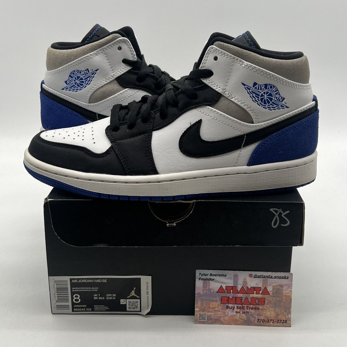 Jordan Brand Air Jordan 1 Mid Royal black toe Size US 8 / EU 41 - 1 Thumbnail