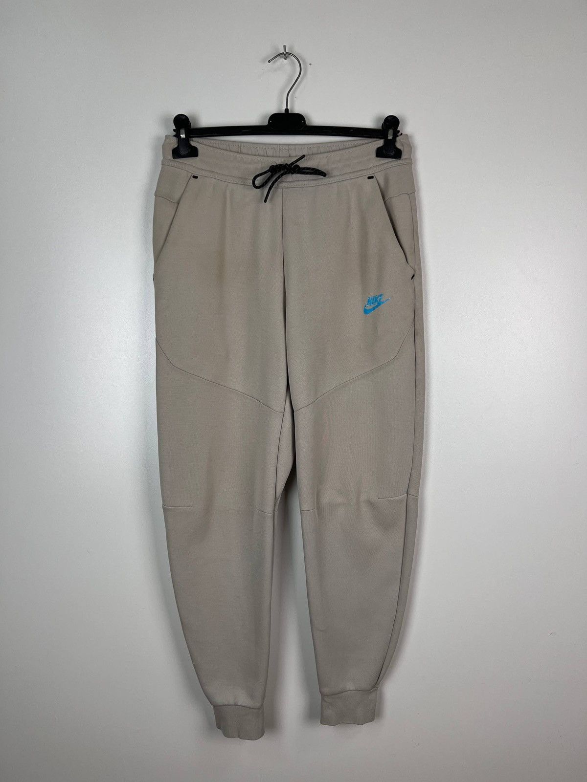 Nike Nike Tech Fleece streetwear sweat pants size S 30 Size US 30 / EU 46 - 1 Thumbnail
