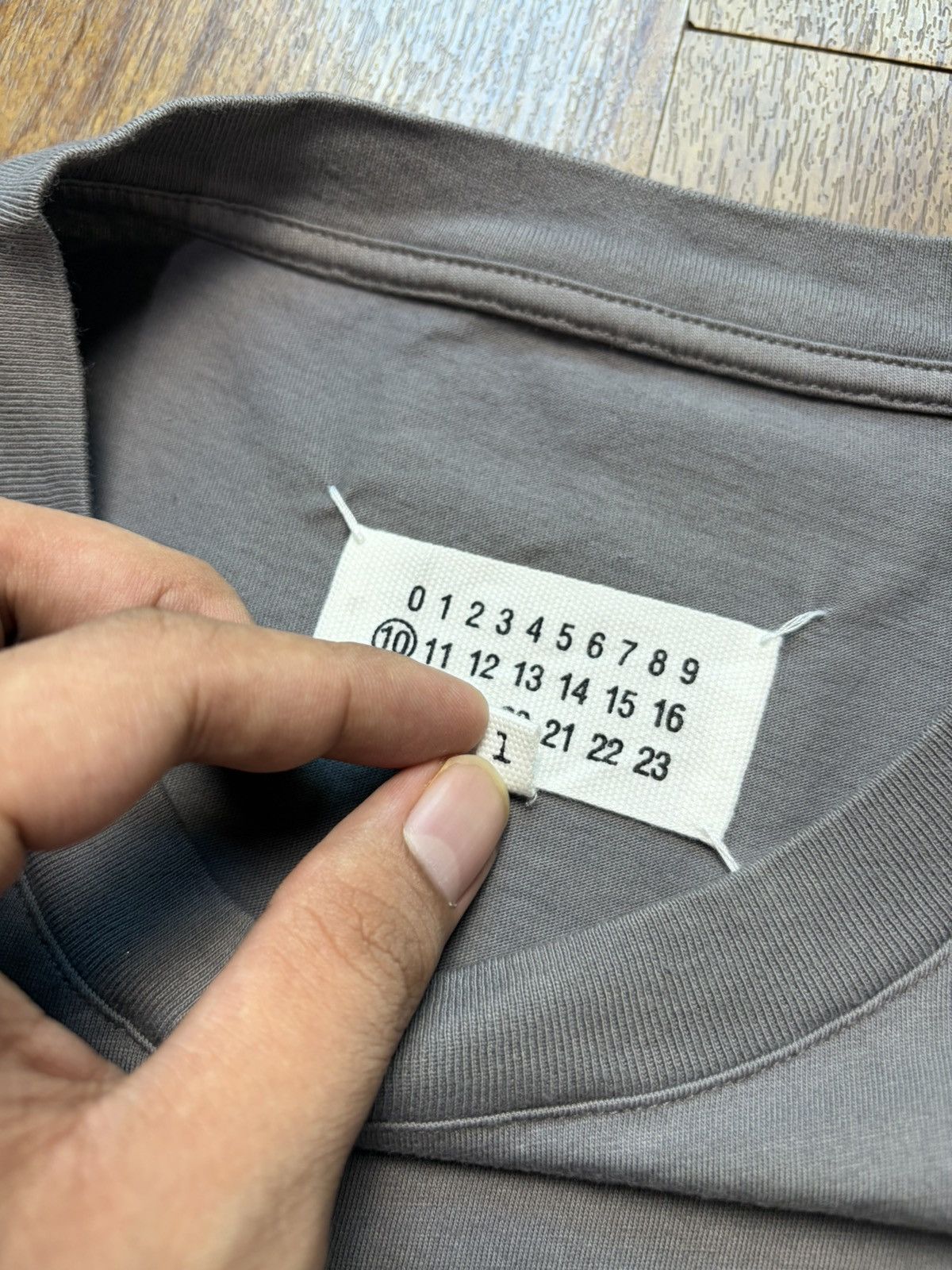 Maison Margiela FREE TAX! Maison Margiela Four Stitch Basic Tee Size US L / EU 52-54 / 3 - 5 Thumbnail