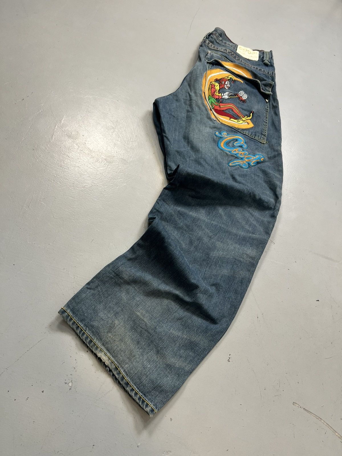 Coogi Vintage coogi joker embroidery baggy fit Size US 38 / EU 54 - 1 Thumbnail
