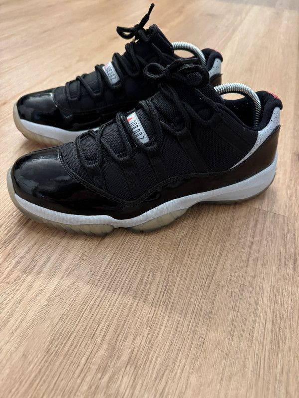 Jordan Brand × Nike Nike Air Jordan 11 Retro Low Infrared 23 XI basketball 42,5 Size US 9 / EU 42 - 6 Thumbnail