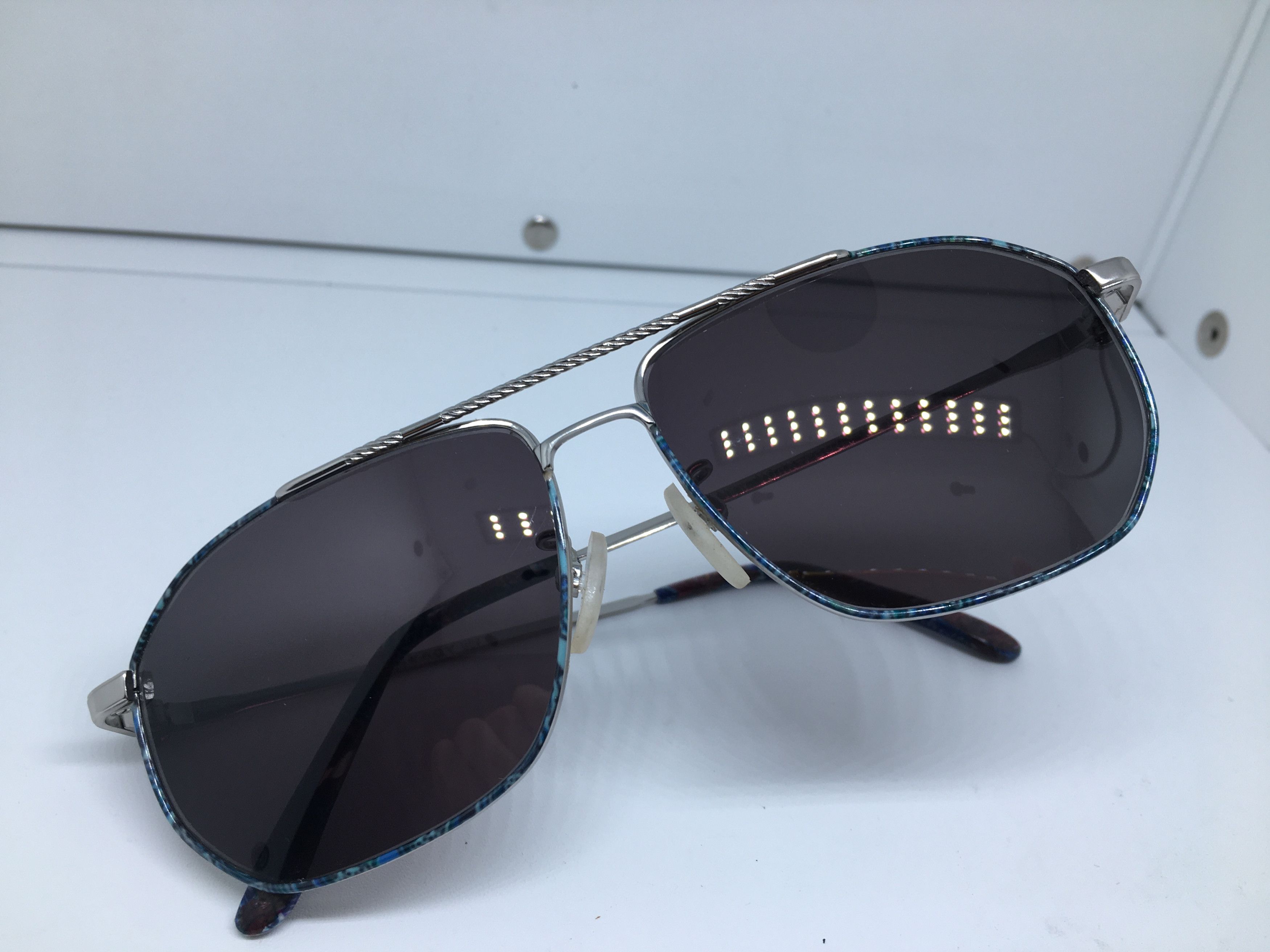 Playboy Vintage 90s Playboy USA NEW YORK PB001 Aviator Sunglasses Size ONE SIZE - 7 Thumbnail