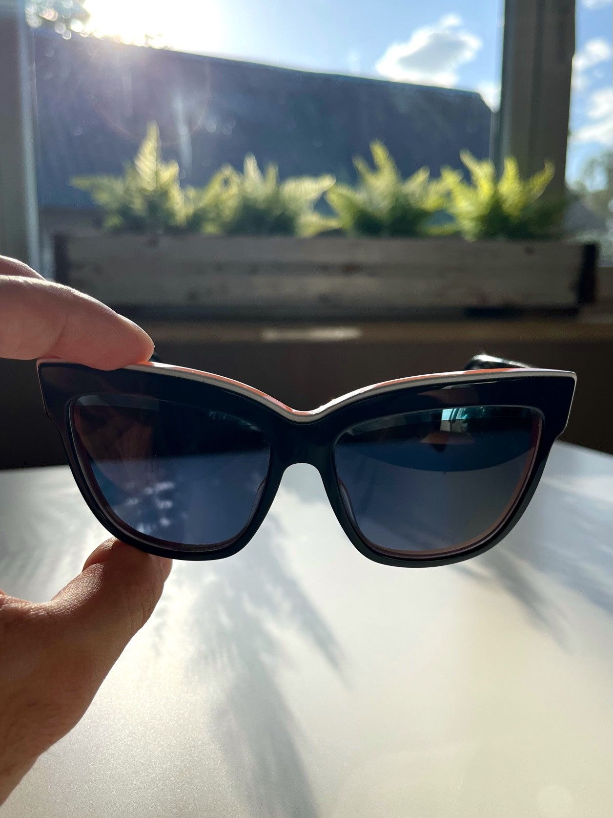 Dior ★0% TAX★ Y2K DIOR GRAPHIC OVERSIZED CAT EYE MASK SUNGLASSES★ Size ONE SIZE - 2 Thumbnail