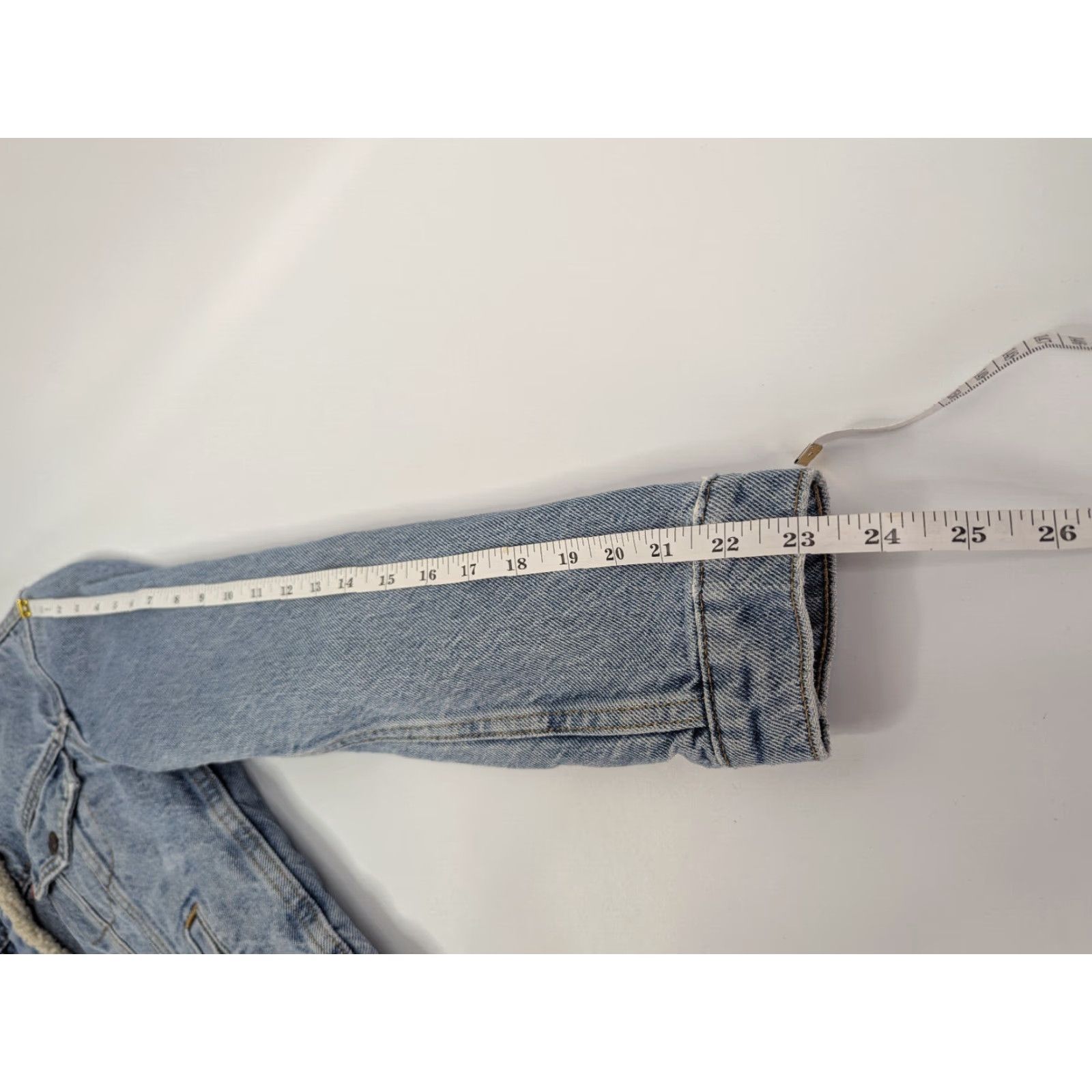 Levi's VINTAGE? (No) Levis Jacket Womens Small Blue Denim Trucker Lined Sherpa 36136 Size S / US 4 / IT 40 - 6 Thumbnail