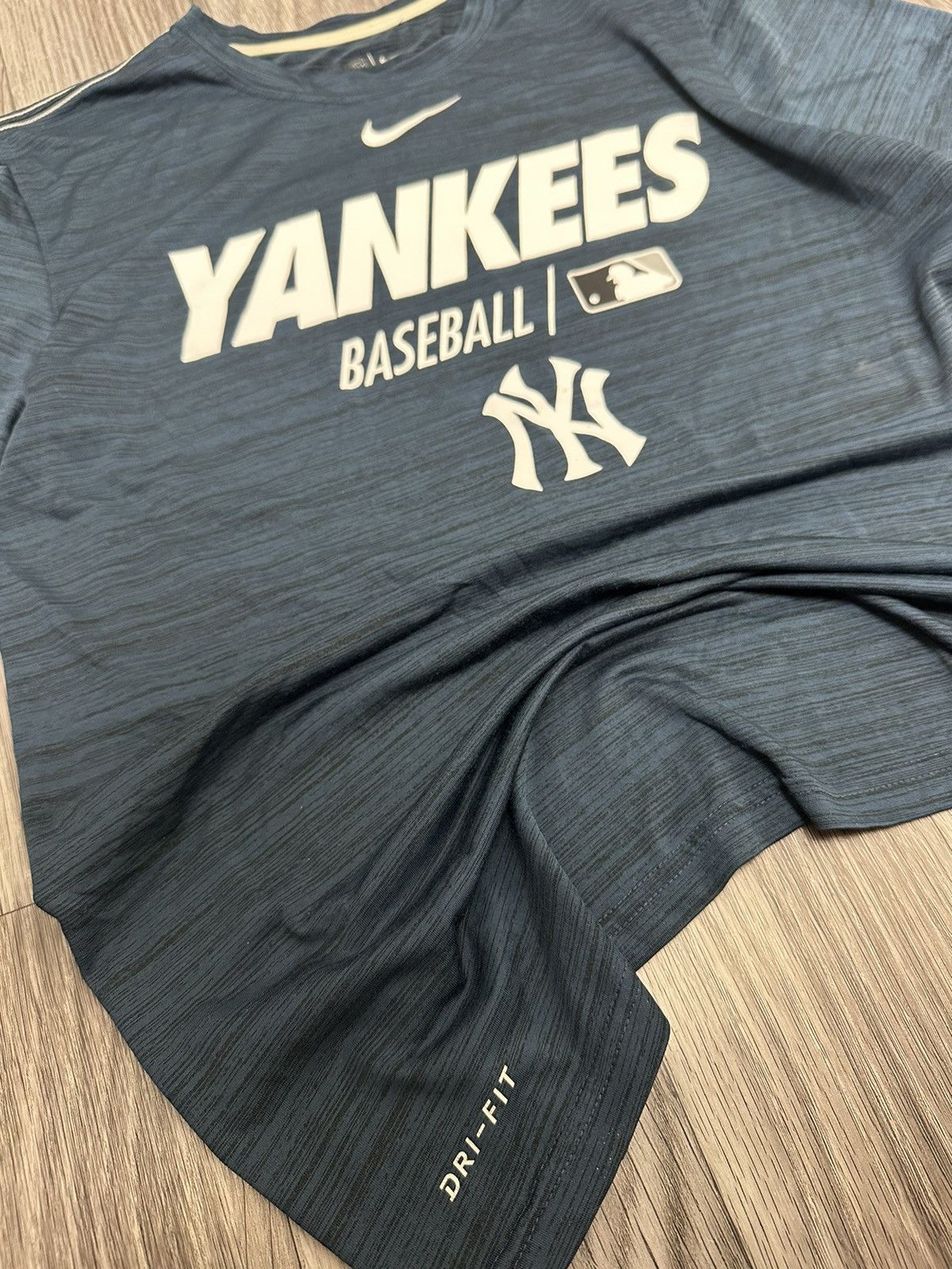 New York Yankees Nike New York Yankees y2k T-shirt shirt sleeve funmerch Size US M / EU 48-50 / 2 - 5 Thumbnail