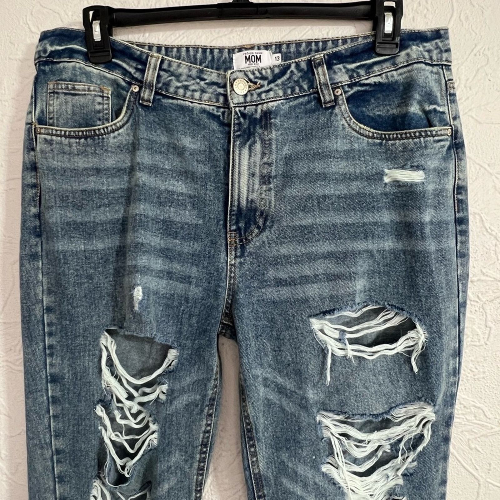 Other Refuge Denim Mom High Rise Distressed Women’s Jeans Size 13 Size 34" / US 12 / IT 48 - 4 Thumbnail