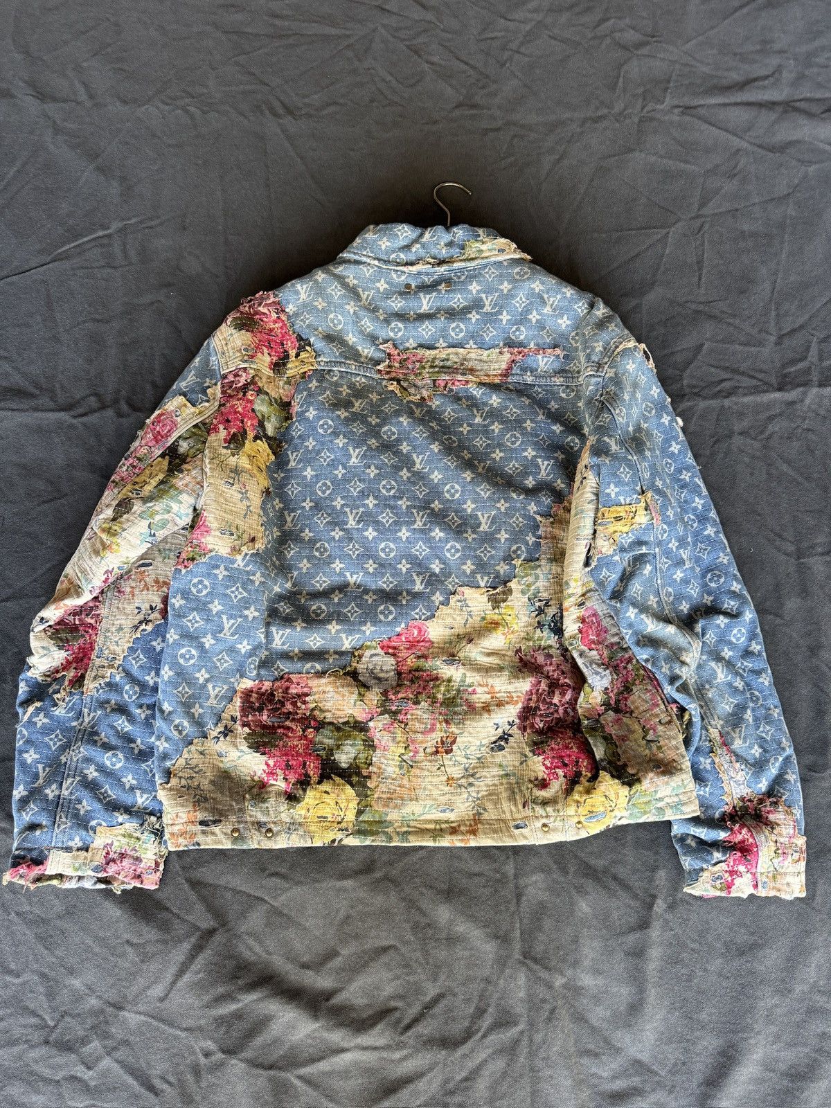 Louis Vuitton DS Louis Vuitton Destroyed Workwear Denim Jacket Size US M / EU 48-50 / 2 - 10 Thumbnail