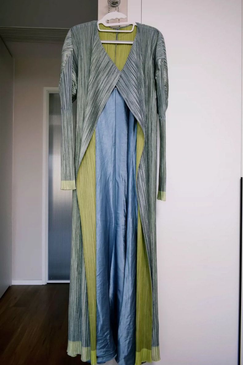 Issey Miyake Issey Miyake size:4 Green vintage Glory luster two-tone lo Size XL / US 12-14 / IT 48-50 - 1 Thumbnail