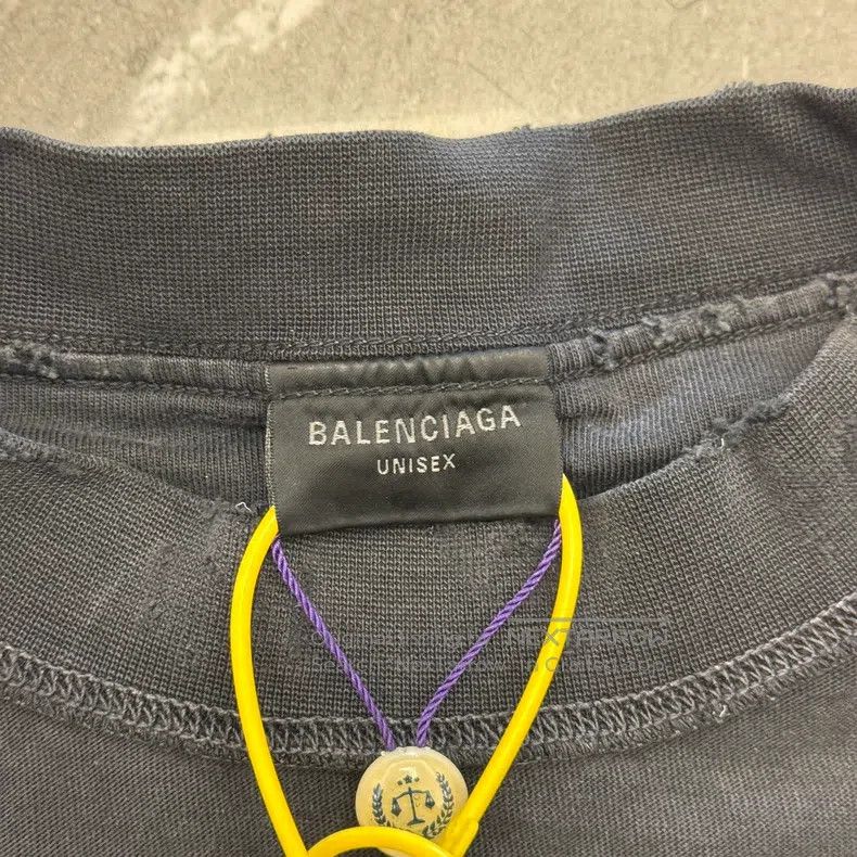 Balenciaga Balenciaga short sleeves Size US L / EU 52-54 / 3 - 4 Thumbnail