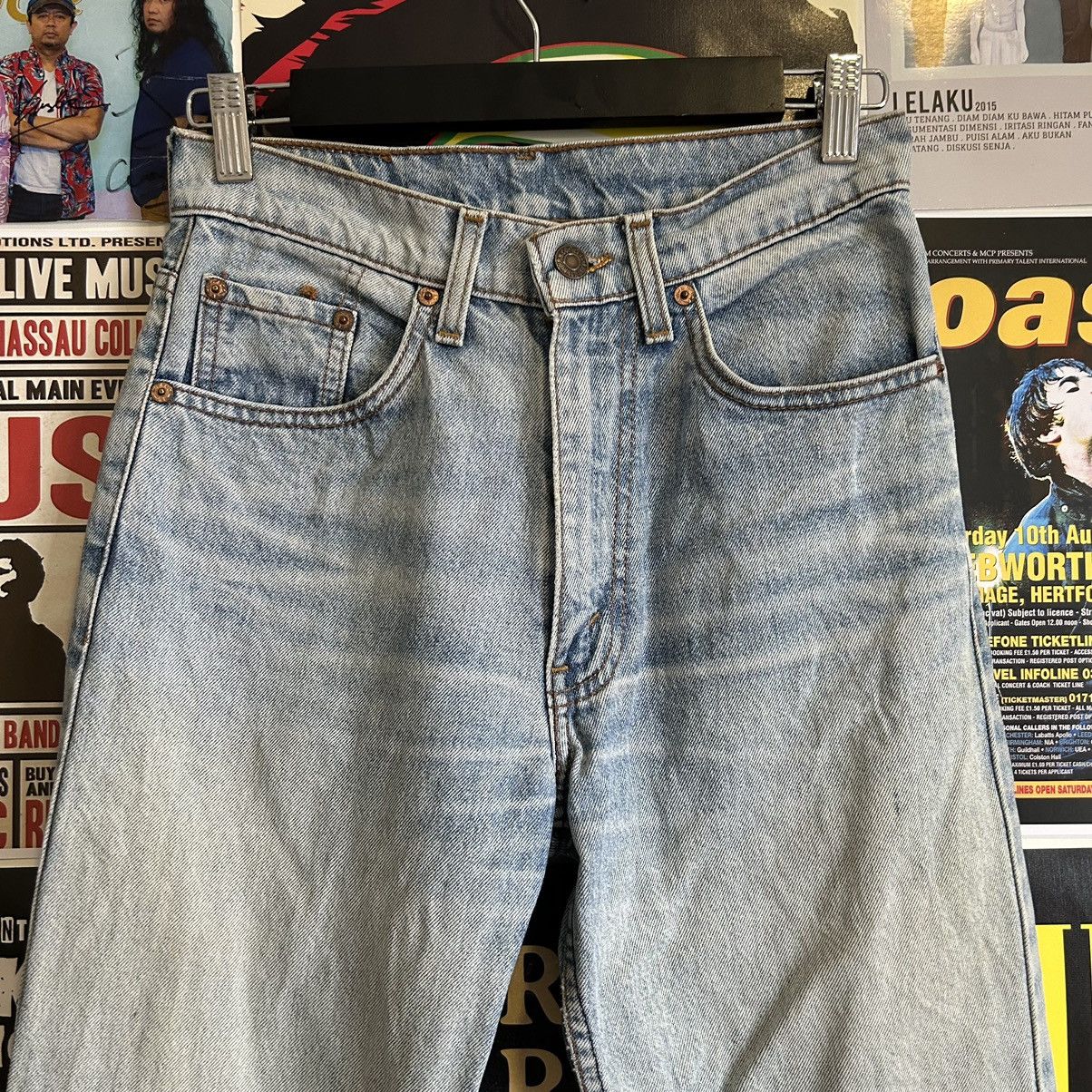 Levi's Vintage Levi’s Blue Wash Denim Size US 28 / EU 44 - 2 Thumbnail