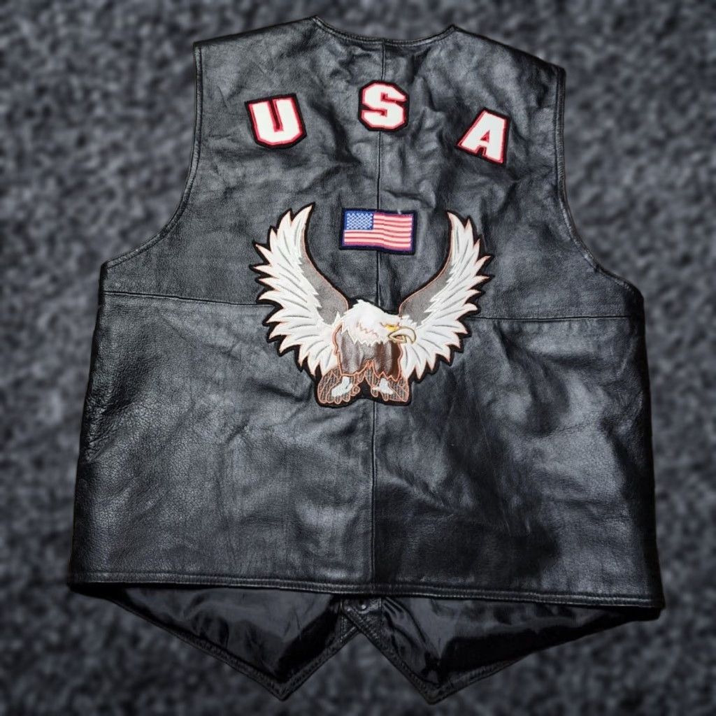 Vintage Sedona Mens L Leather Biket Vest American Eagle Snap Vest Black 90s? USA Flag Embroidered Leather Like Material on Eagle/USA Snap Front Mens Size US L / EU 52-54 / 3 - 1 Thumbnail
