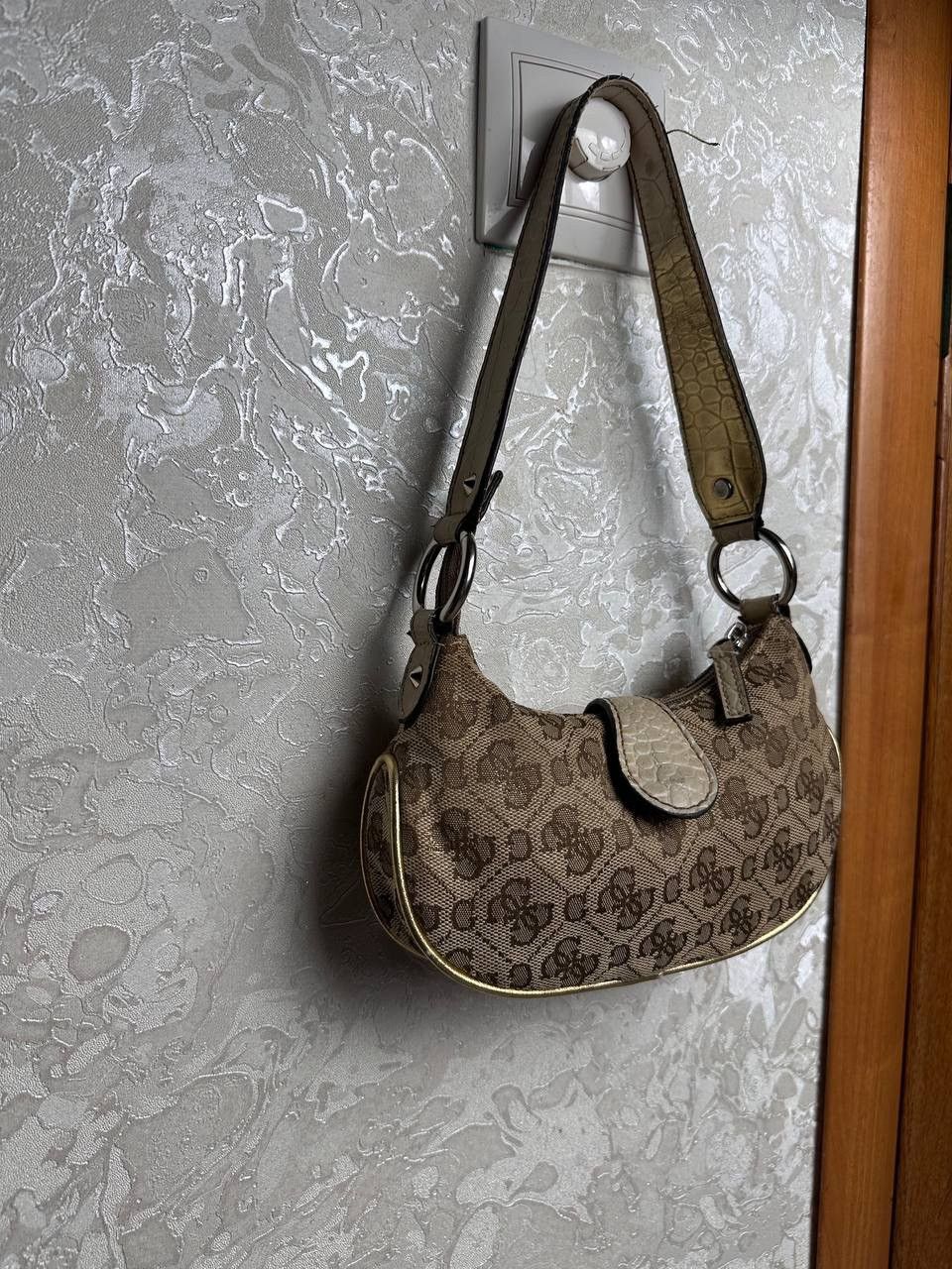 Guess Guess Vintage Y2K Avantgarde Mini Bag Very Rare Monogram Size ONE SIZE - 5 Thumbnail