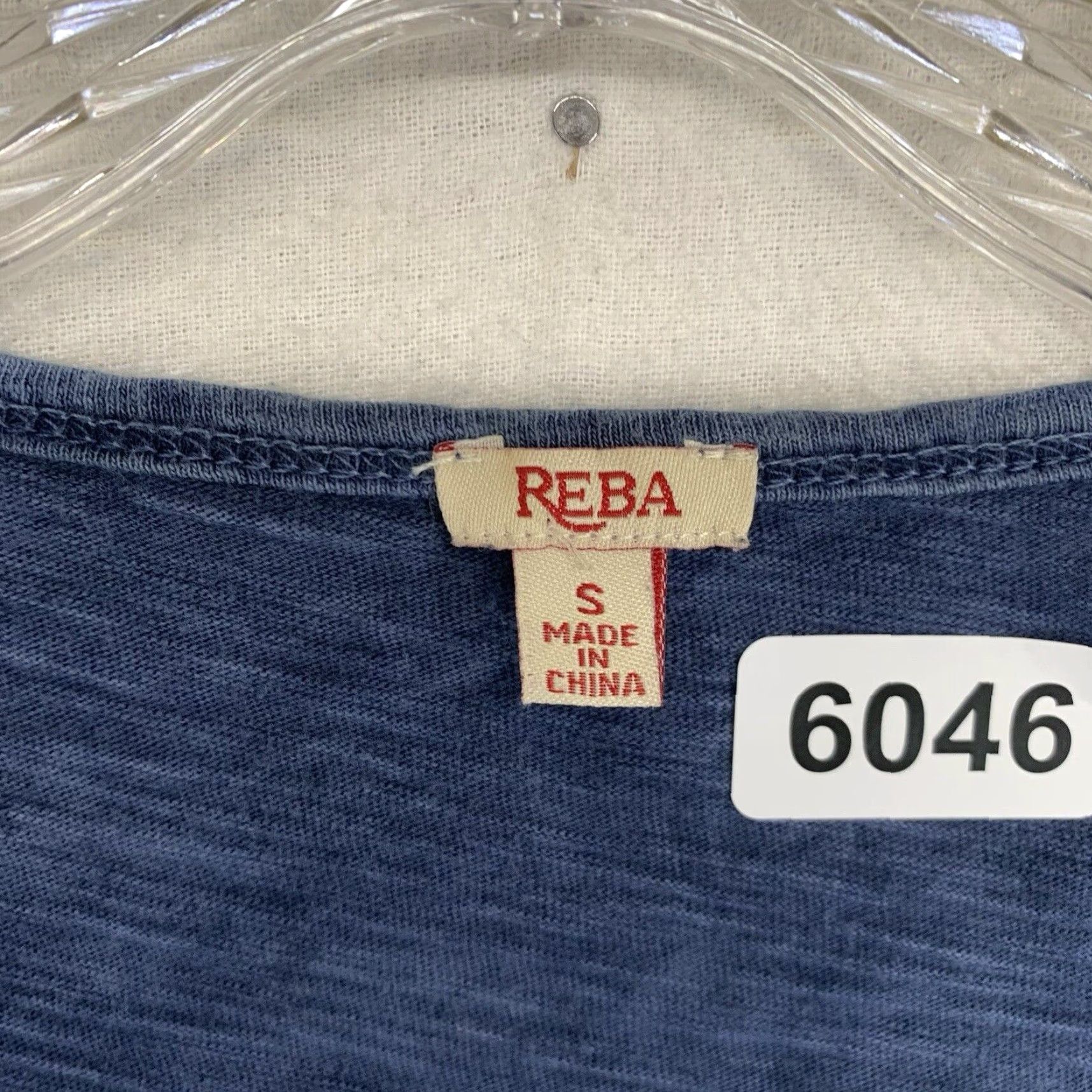 Vintage VINTAGE Reba McEntire Cross T-Shirt Women's Small Short Sleeve Cotton Embroidered Blue Casual Western Faith 2000s Size S / US 4 / IT 40 - 7 Thumbnail