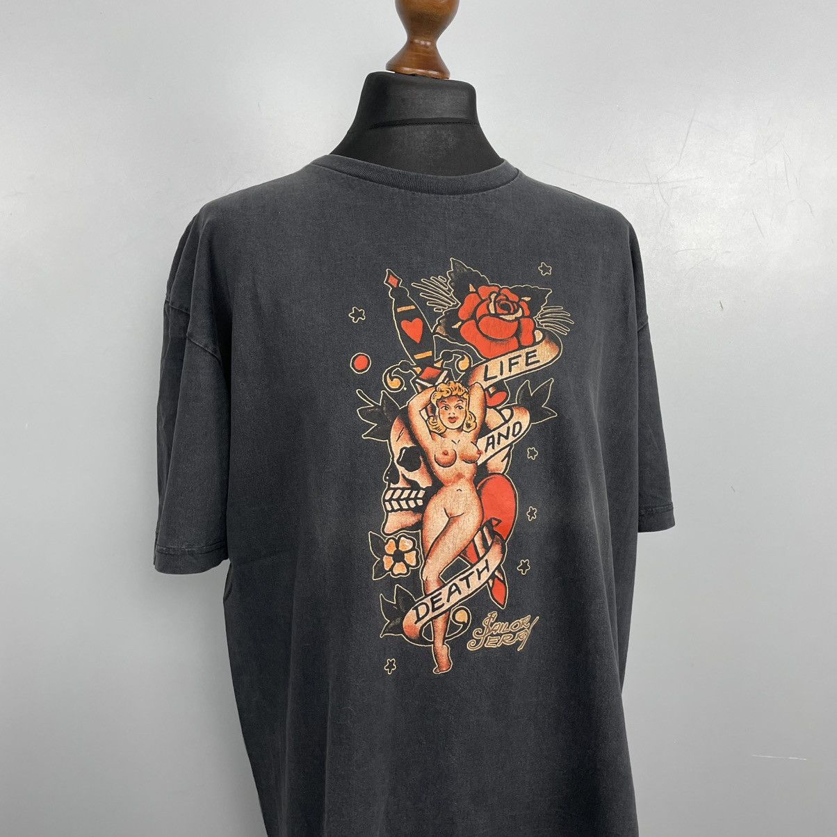 Vintage Vintage Very Interesting T-shirt Live in death Sailor Jerry Size US XL / EU 56 / 4 - 5 Thumbnail
