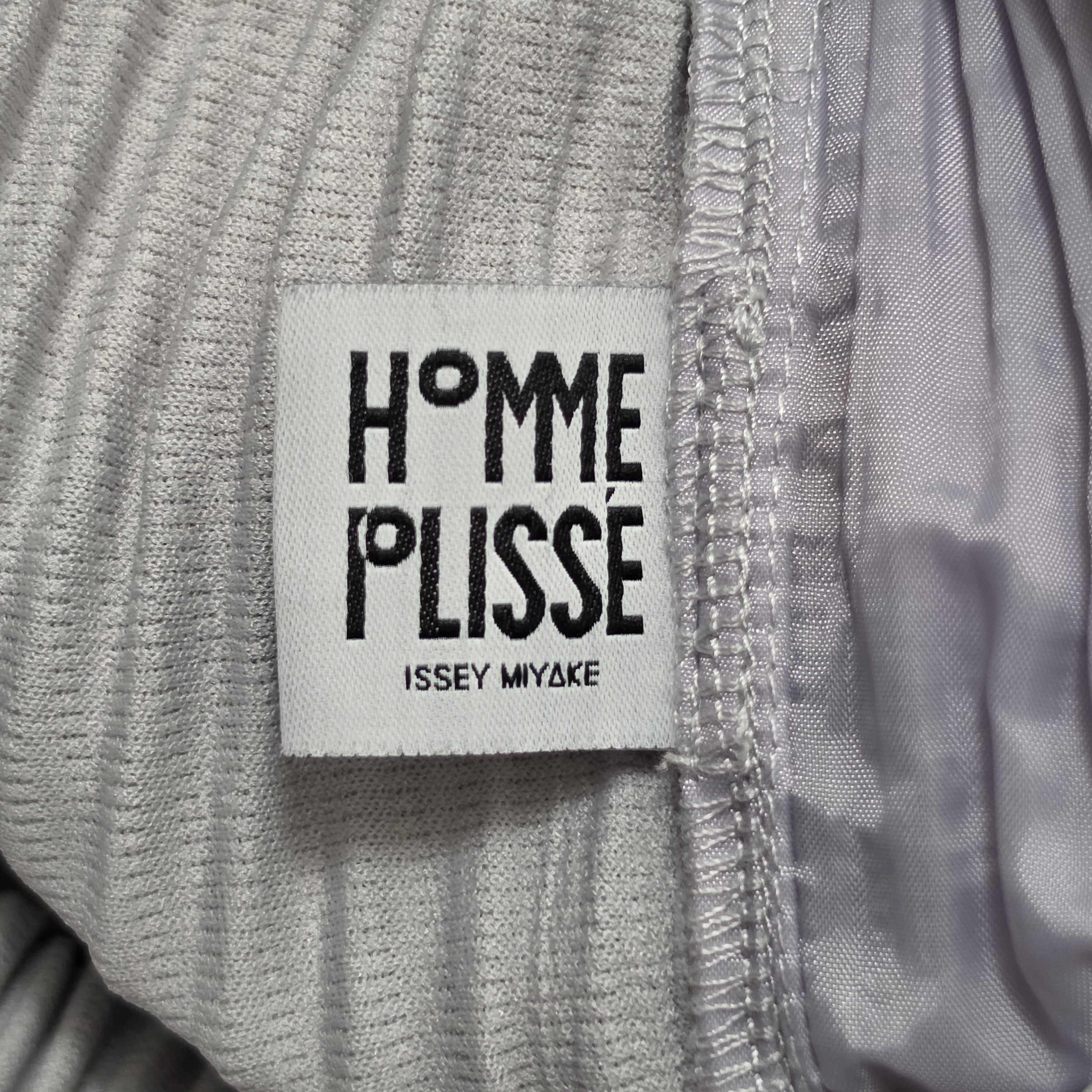 Homme Plisse Issey Miyake Pleated trousers Size US 32 / EU 48 - 7 Thumbnail