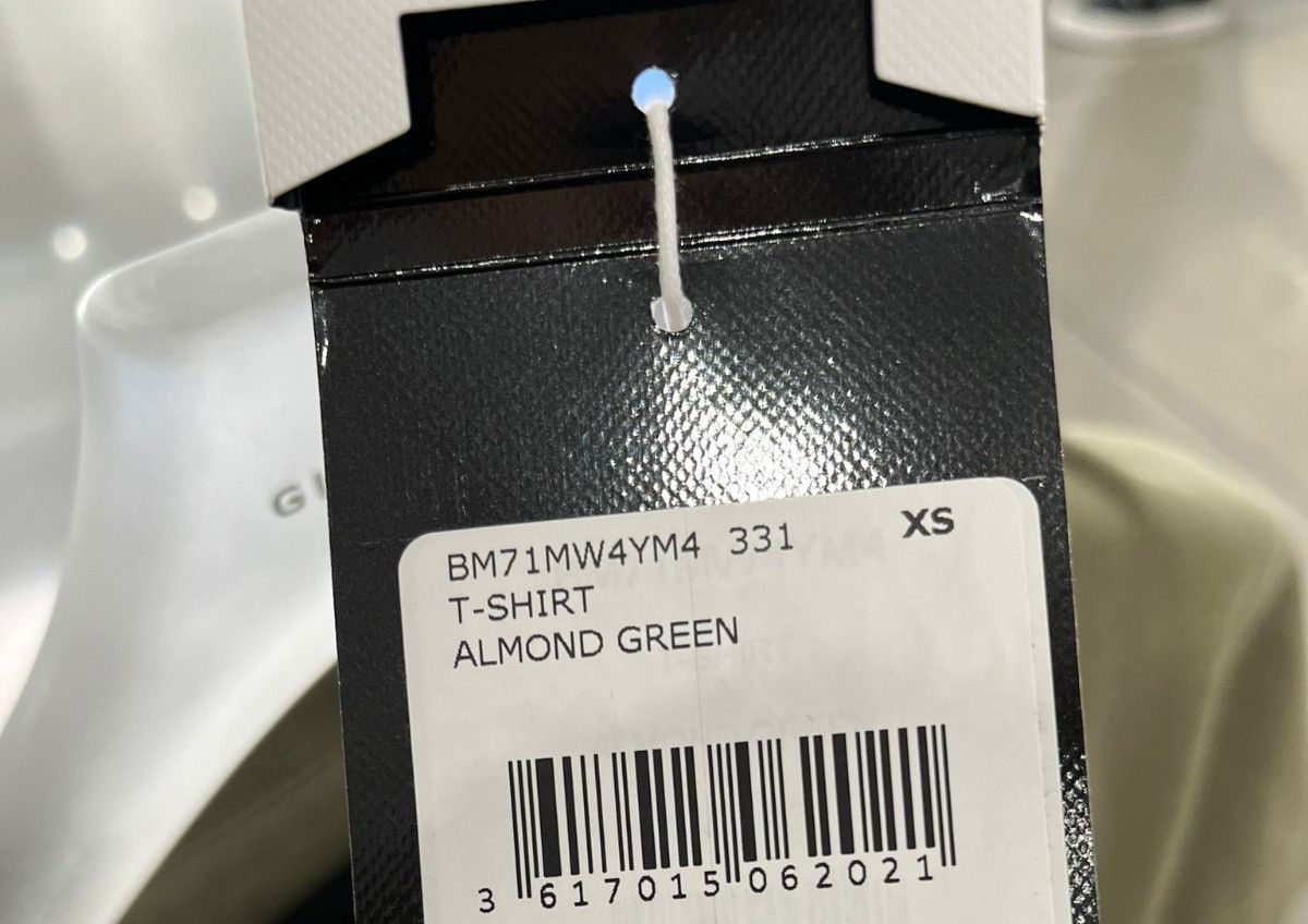 Givenchy oc11z0725 T-Shirt in Almond Green Size US XS / EU 42 / 0 - 3 Thumbnail