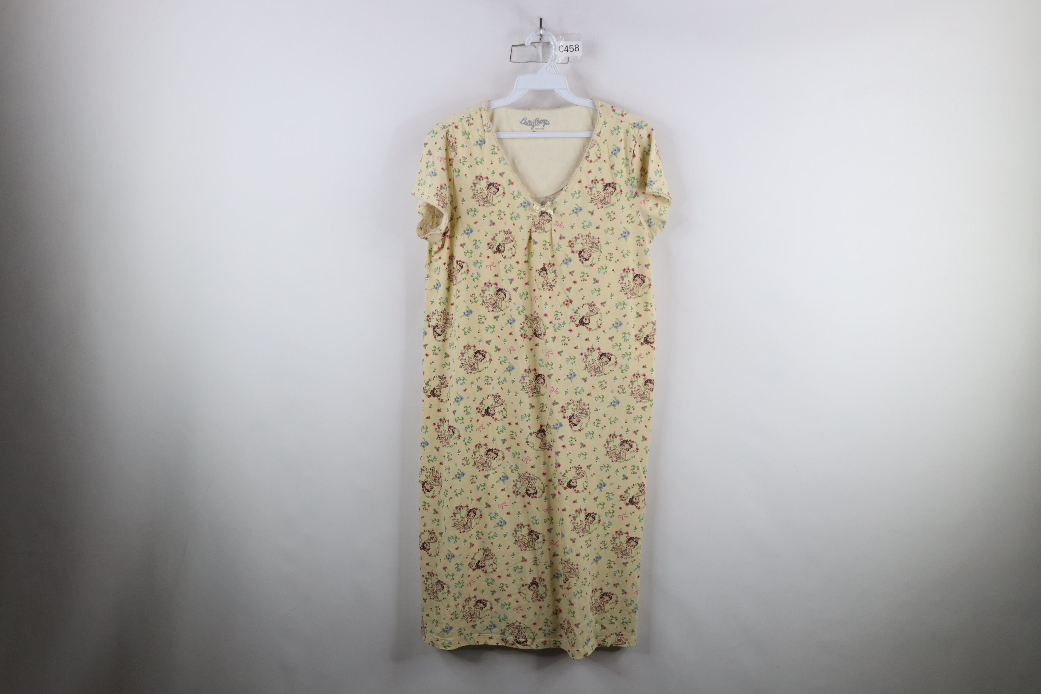 Vintage Vintage Y2K Betty Boop Over Print Flower Night Gown T-Shirt Size M / US 6-8 / IT 42-44 - 1 Thumbnail
