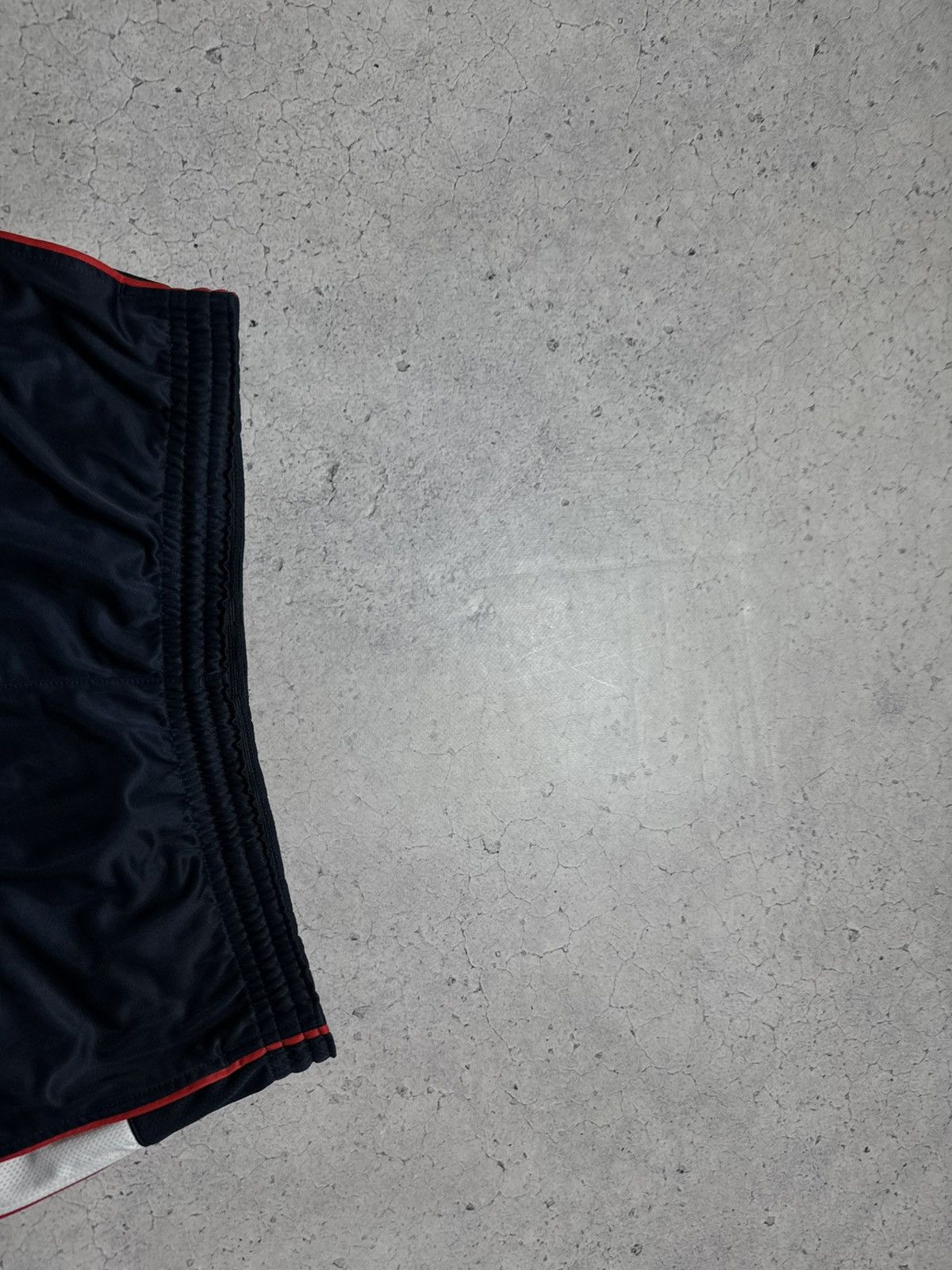 Nike Nike Vintage Shorts Swoosh Drill Y2K Size L Size US 34 / EU 50 - 3 Thumbnail