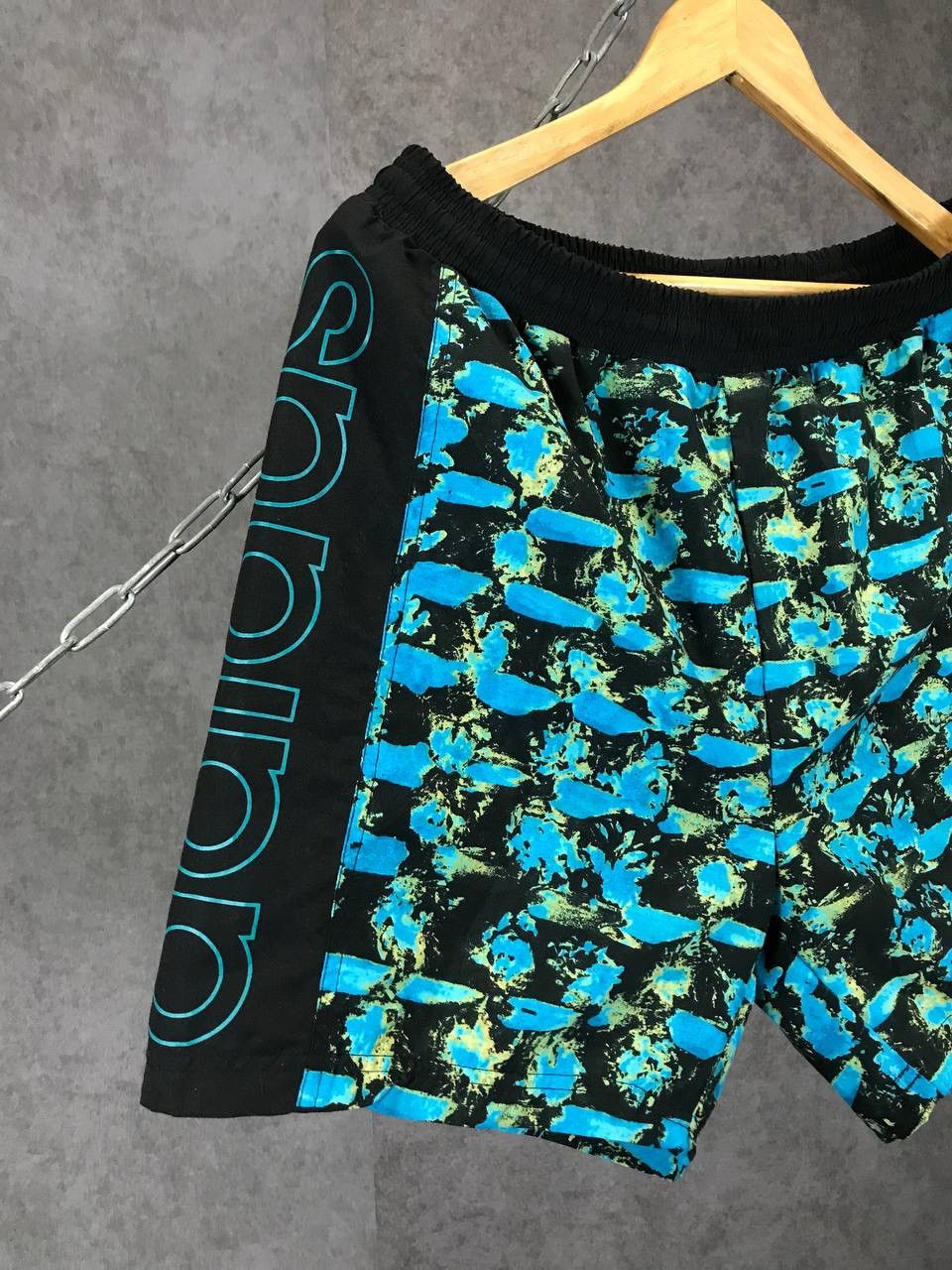 Vintage Adidas vintage crazy shorts Size US 34 / EU 50 - 3 Thumbnail