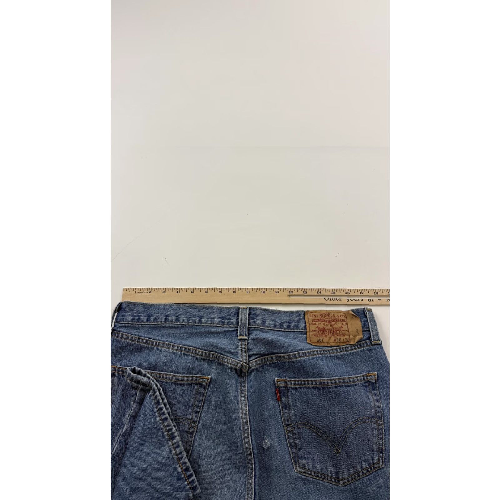 Levi's VINTAGE Levi's 501 Jeans Men Regular 36 Waist 30 Inseam Blue Denim Button Fly Straight Leg Mens Size US 36 / EU 52 - 7 Thumbnail