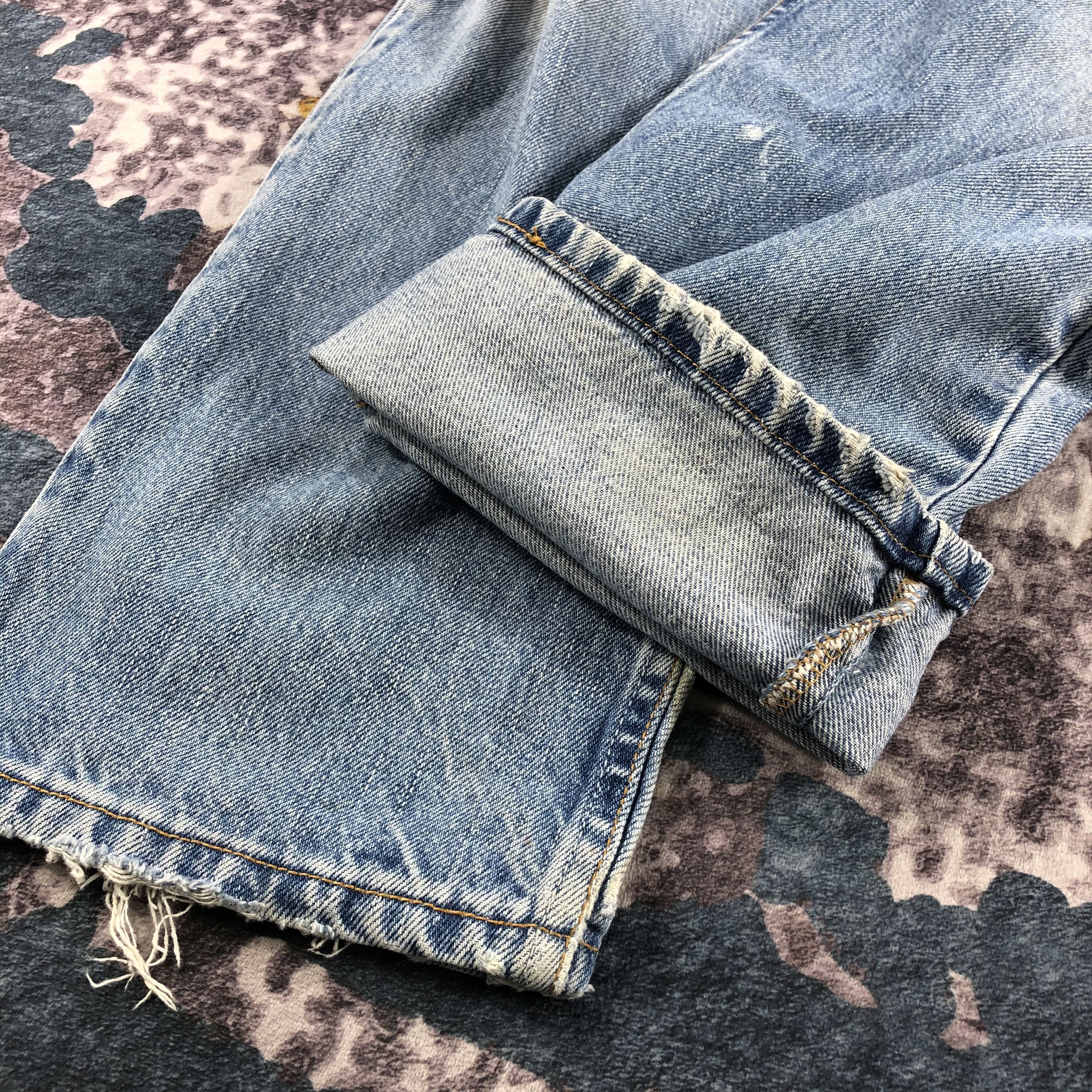 Levi's × Vintage Vintage 90s Light Wash Levis 550 Jeans-JM2413 Size US 33 - 8 Thumbnail