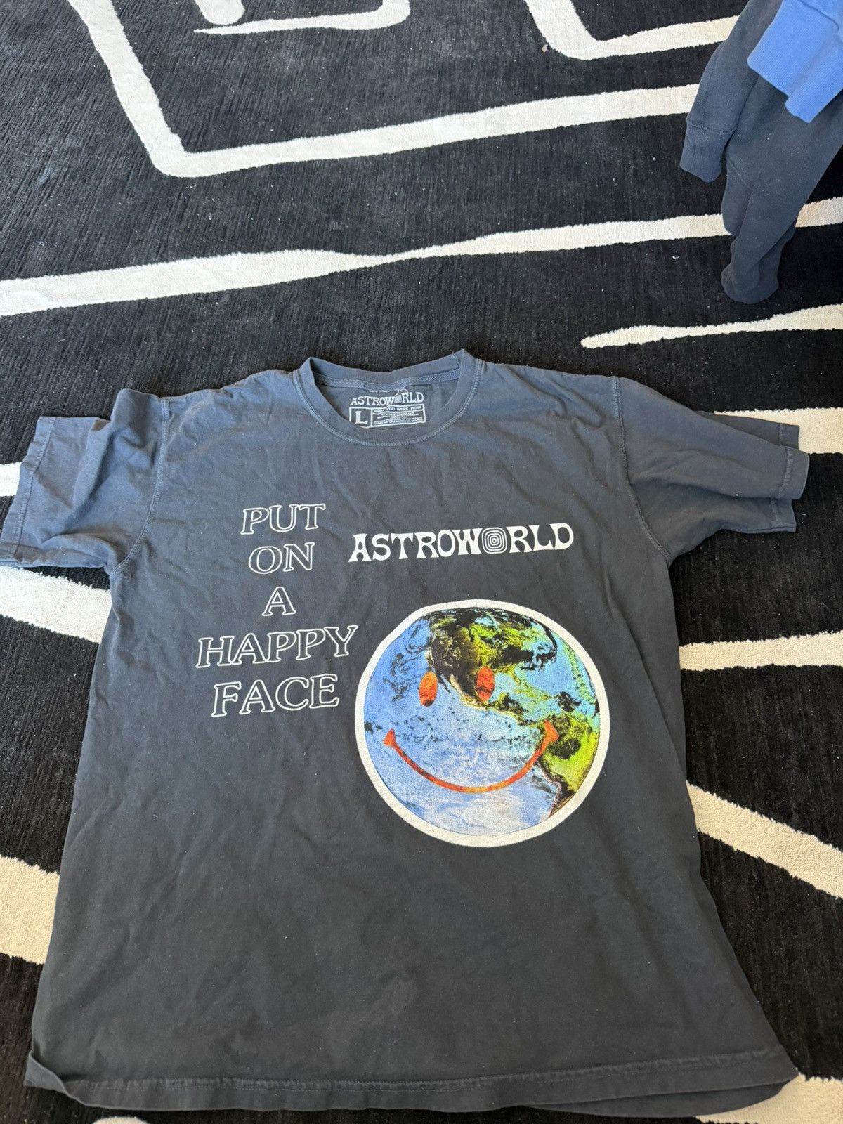 Travis Scott Travis Scott Astro World 2018 - Put on a happy face Size US L / EU 52-54 / 3 - 1 Thumbnail