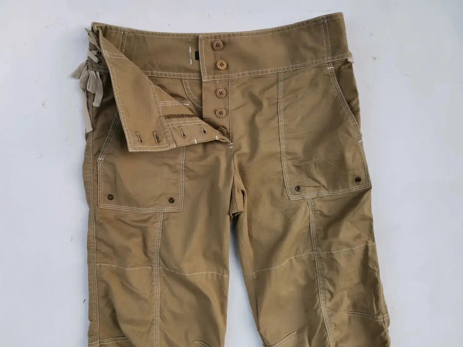 DKNY Rare!!! DKNY Tactical Cargo Multipocket Short Pants Size US 29 - 11 Thumbnail