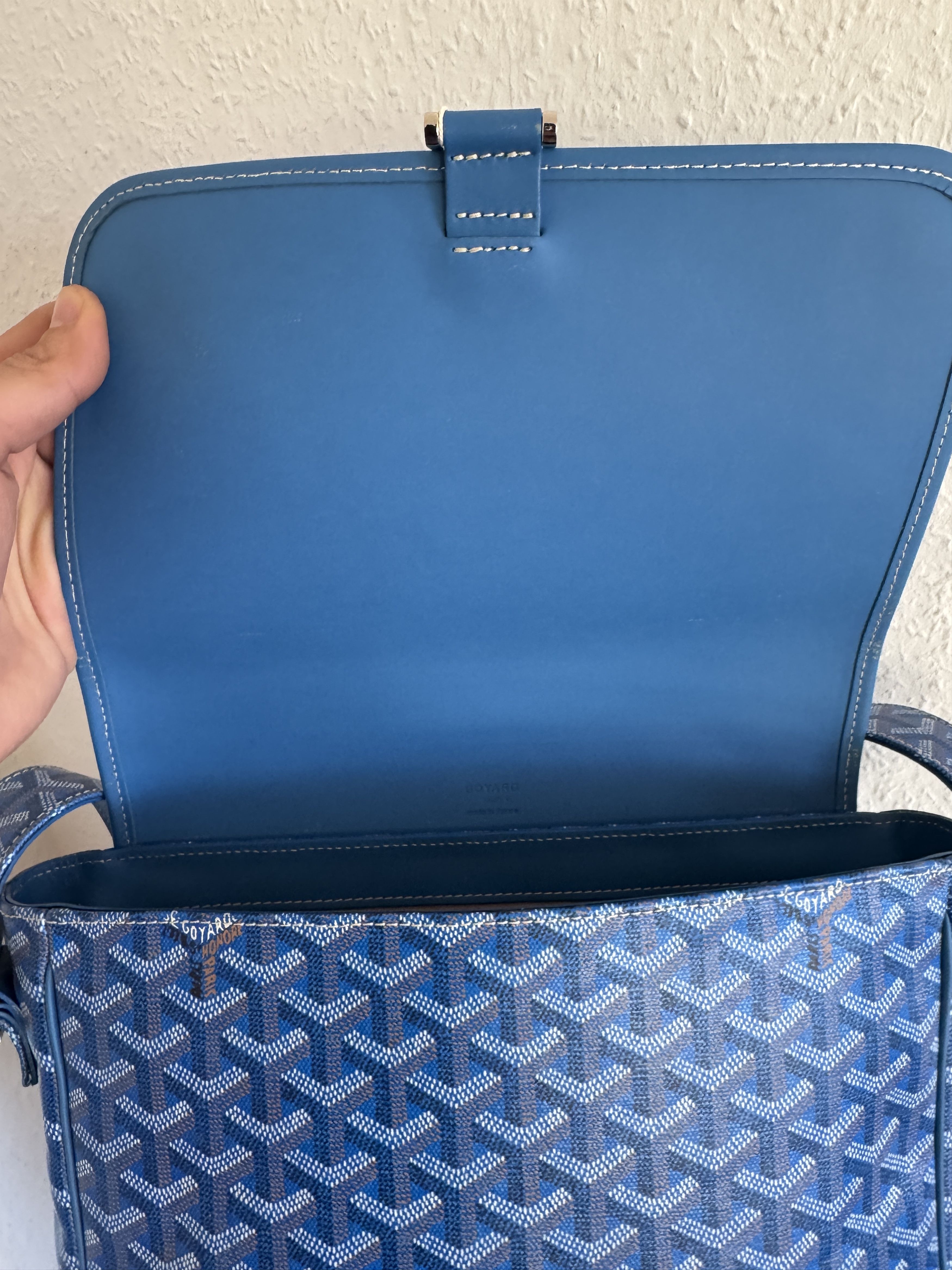 Grand Bleu MM Messenger Bag – Sky Blue