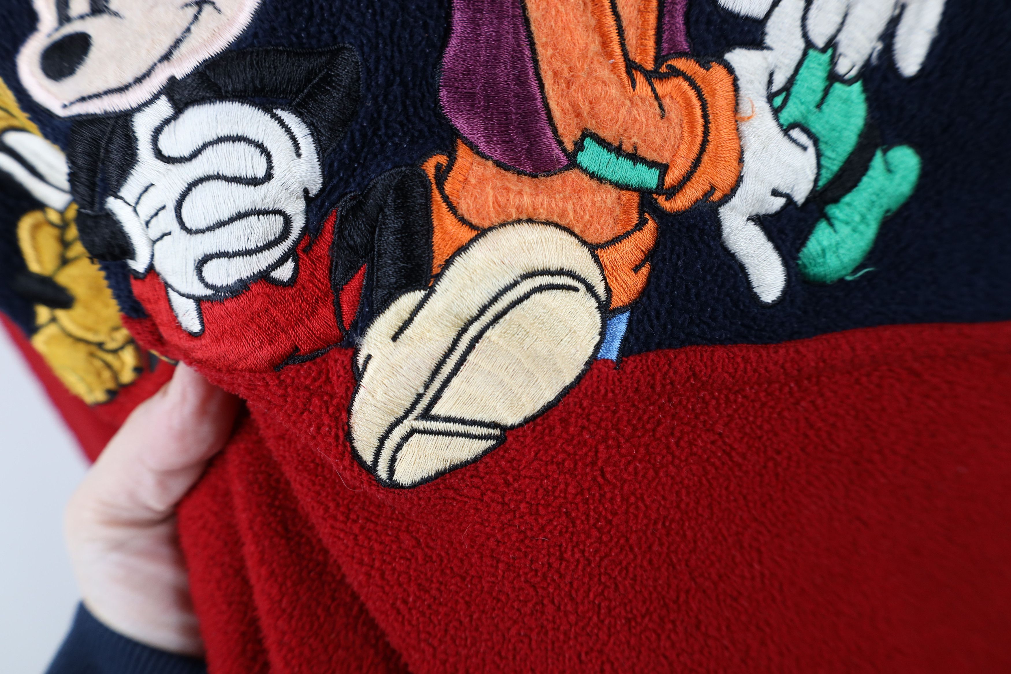 Disney × Vintage Vintage 90s Disney Mickey Mouse and Friends Fleece Sweater Size US XXL / EU 58 / 5 - 6 Thumbnail