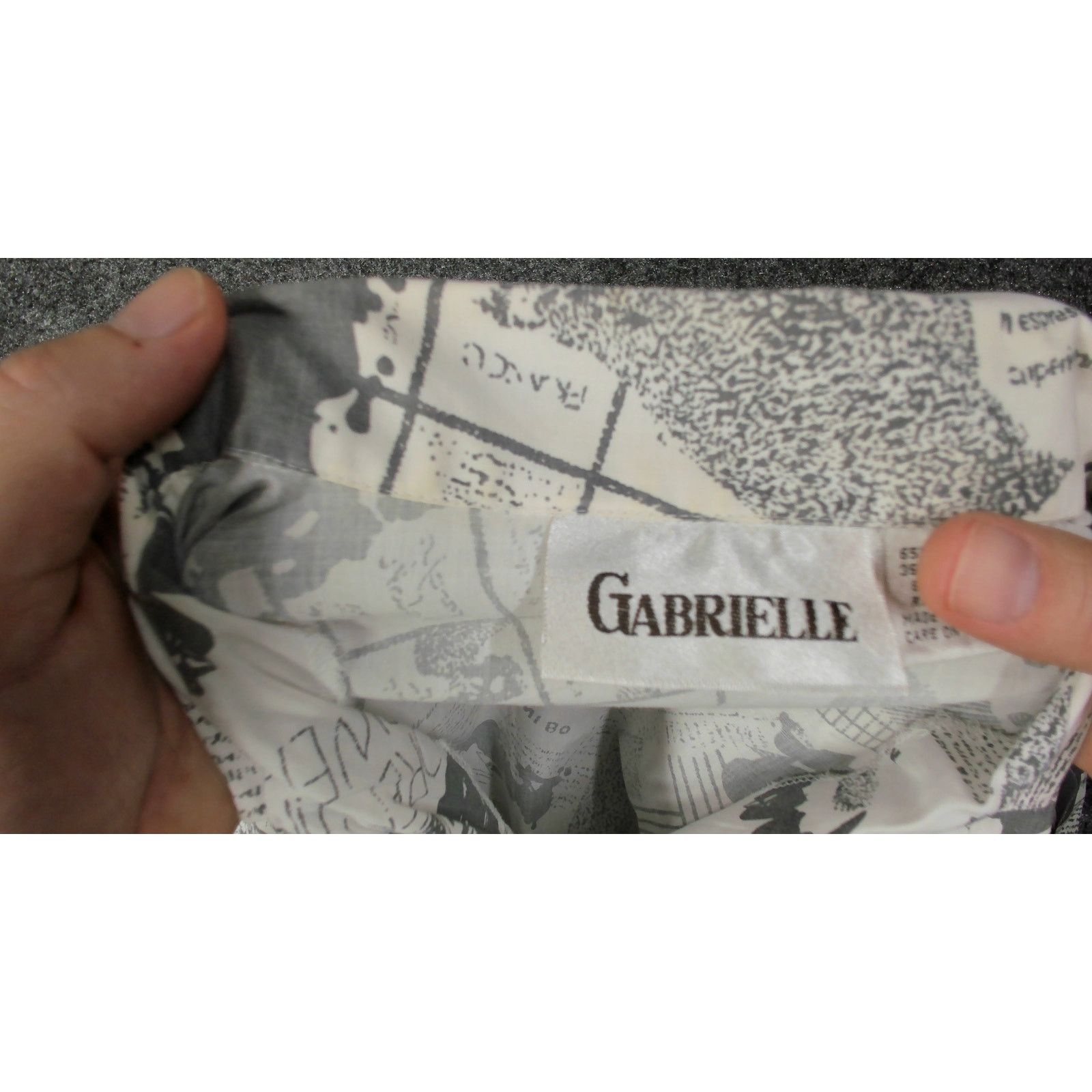 Gabrielle Y2K Baggy Newspaper Print Camp Shirt XL Size US XL / EU 56 / 4 - 7 Thumbnail